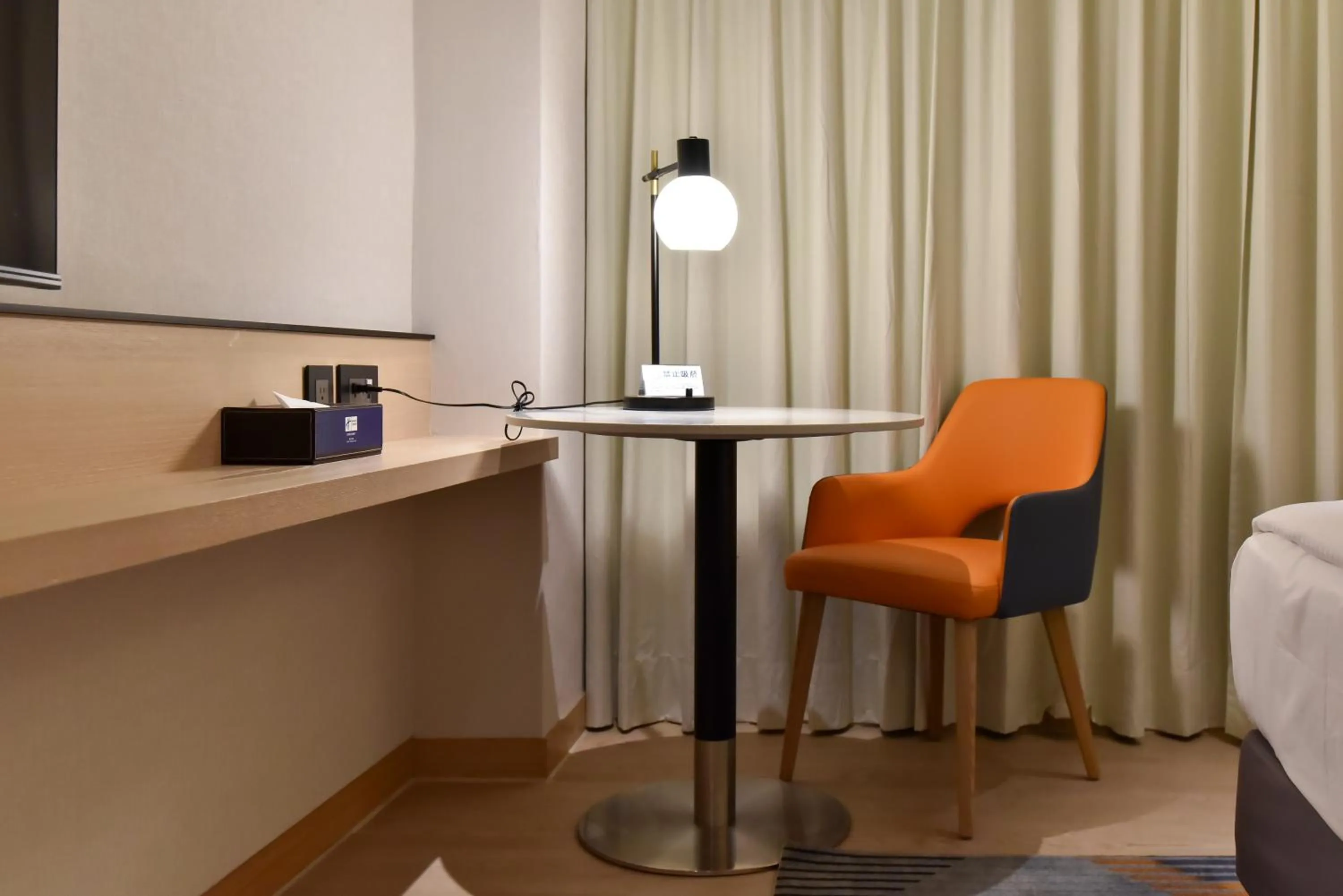 Holiday Inn Express Taipei Train Station by IHG