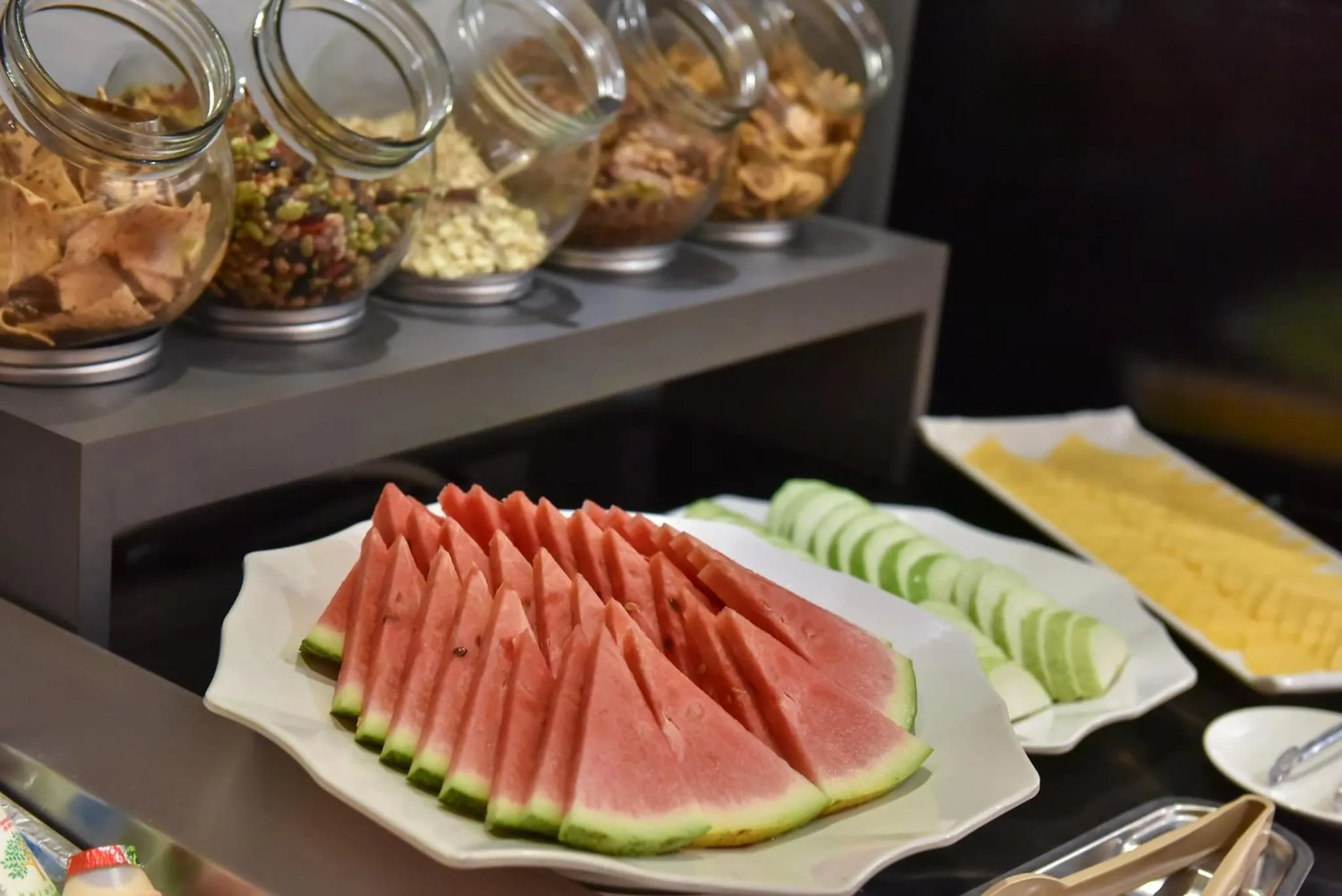 Restaurant/places to eat in Holiday Inn Express Taipei Train Station by IHG