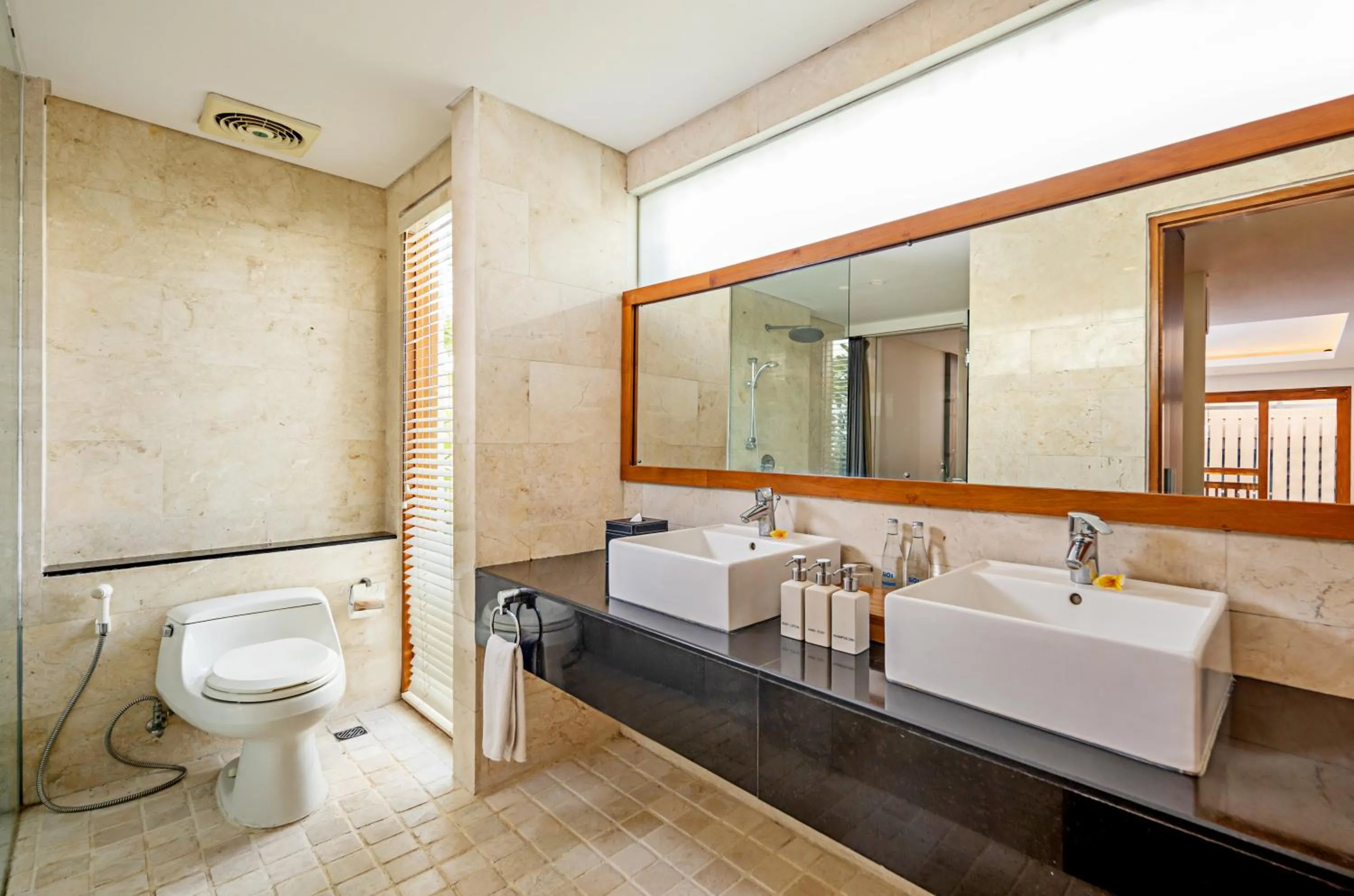 Bathroom in Villa Kayu Raja