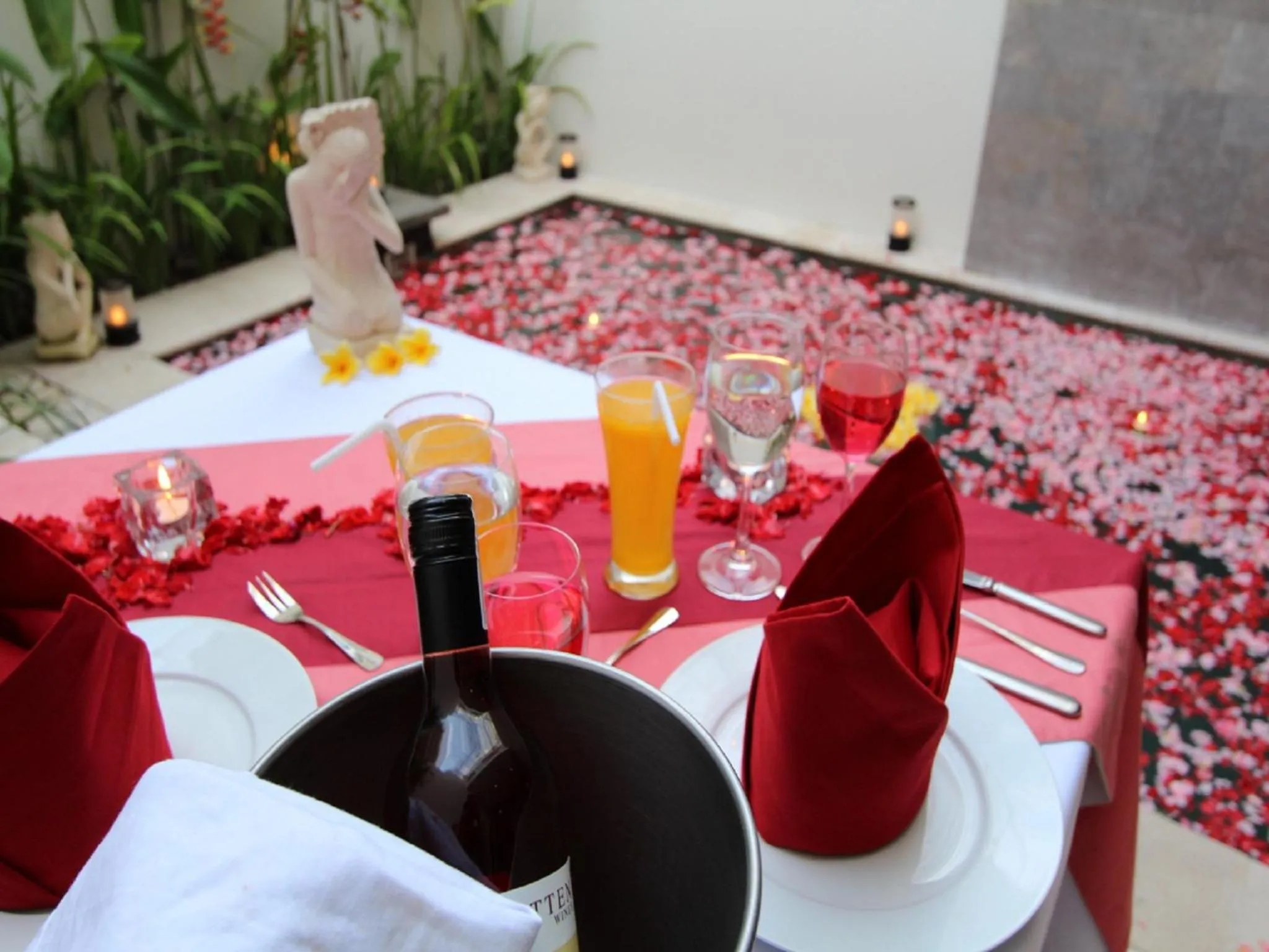 Decorative detail in Villa Kayu Raja