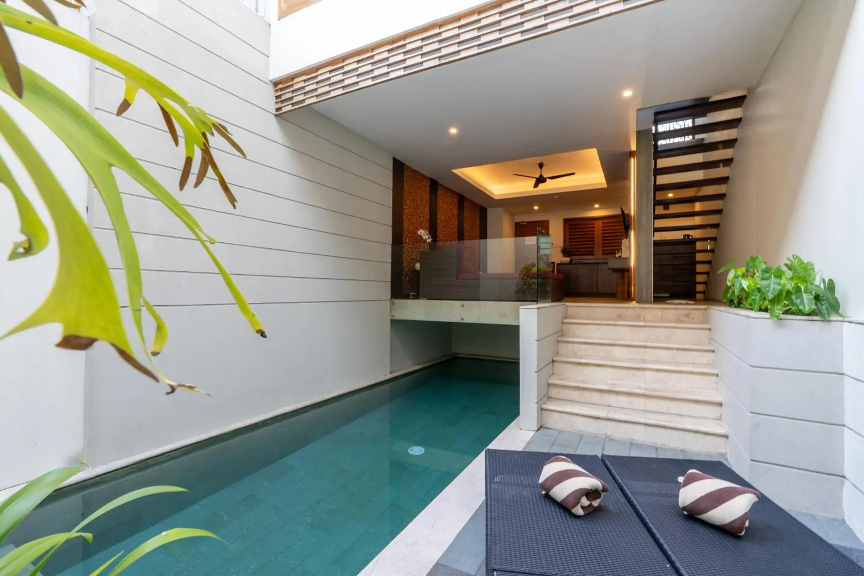 One-Bedroom Villa with Private Pool and Bathtub in Villa Kayu Raja One-Bedroom Villa with Private Pool and Bathtub in Villa Kayu Raja