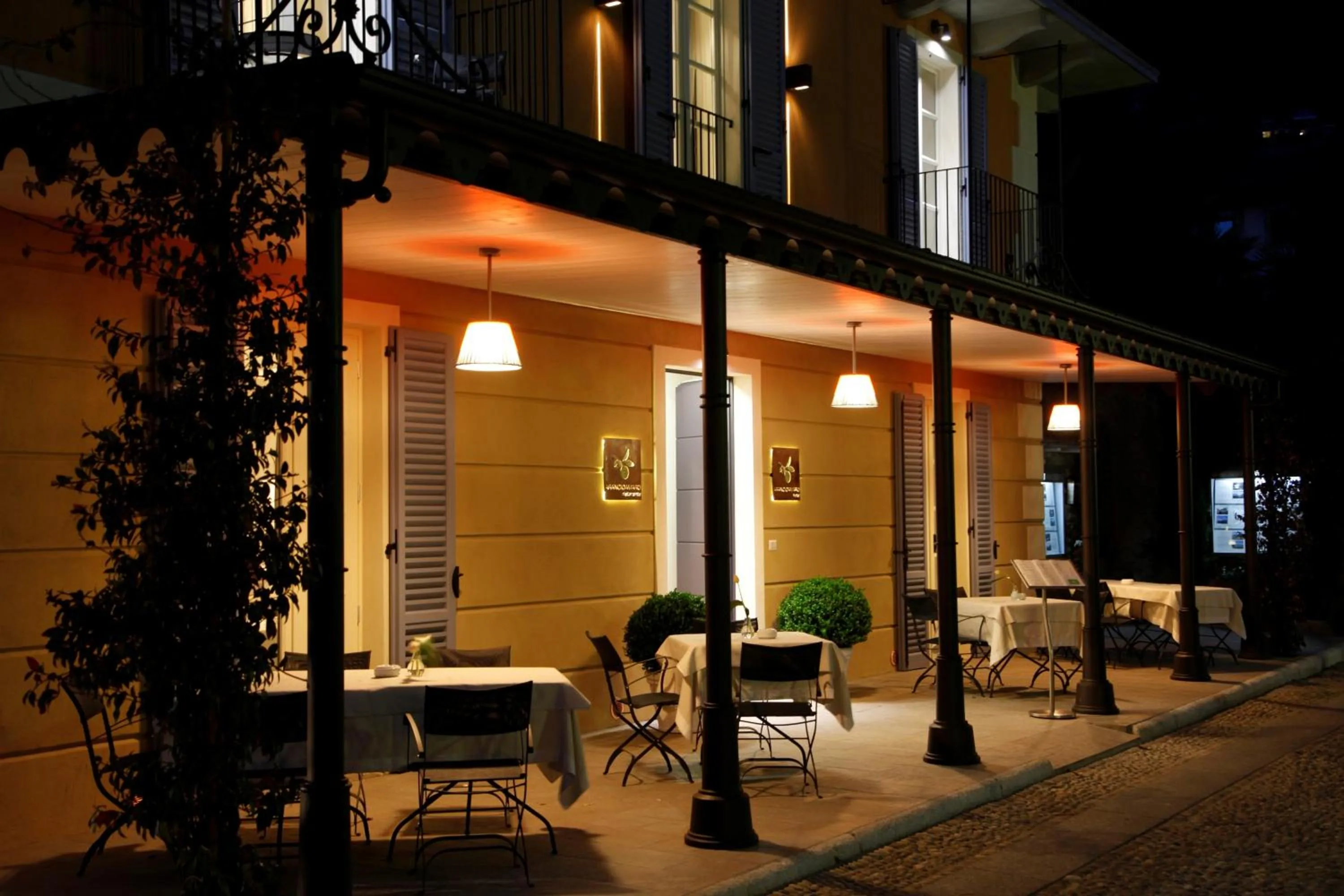 Restaurant/places to eat in Hotel Arancioamaro