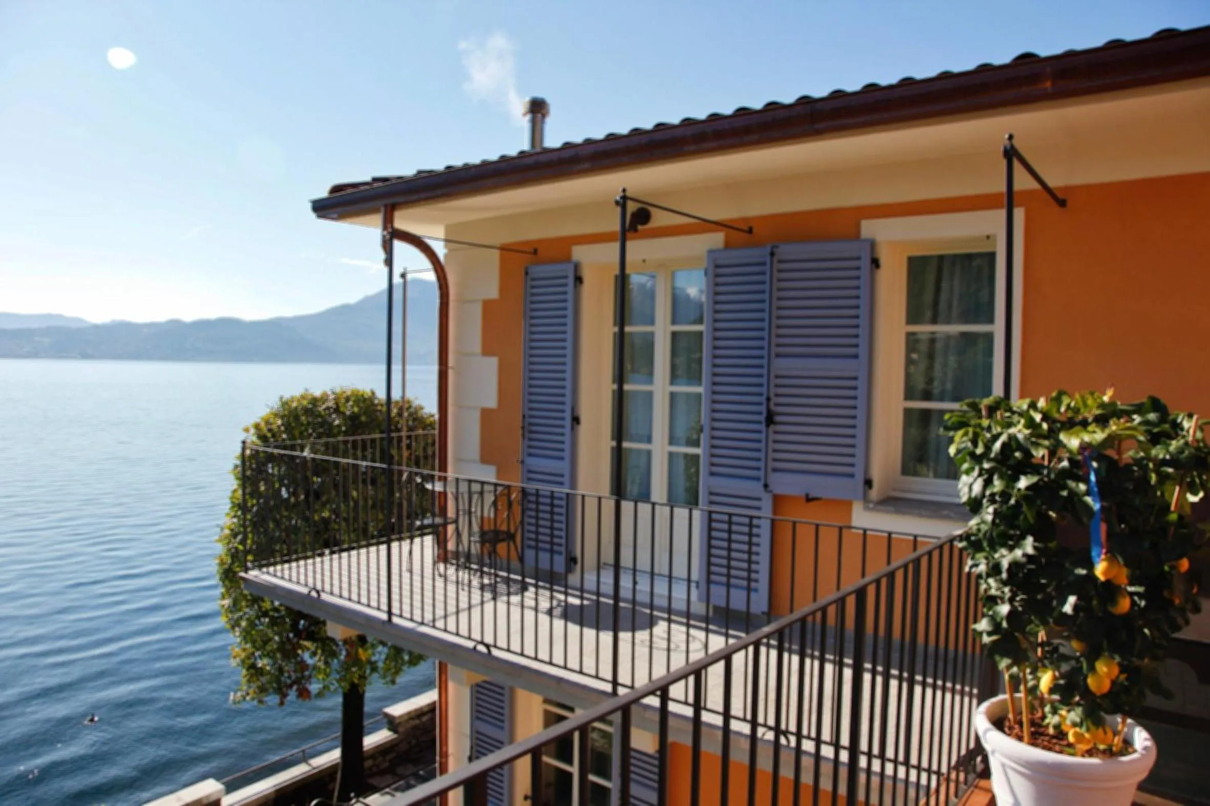 Lake view in Hotel Arancioamaro