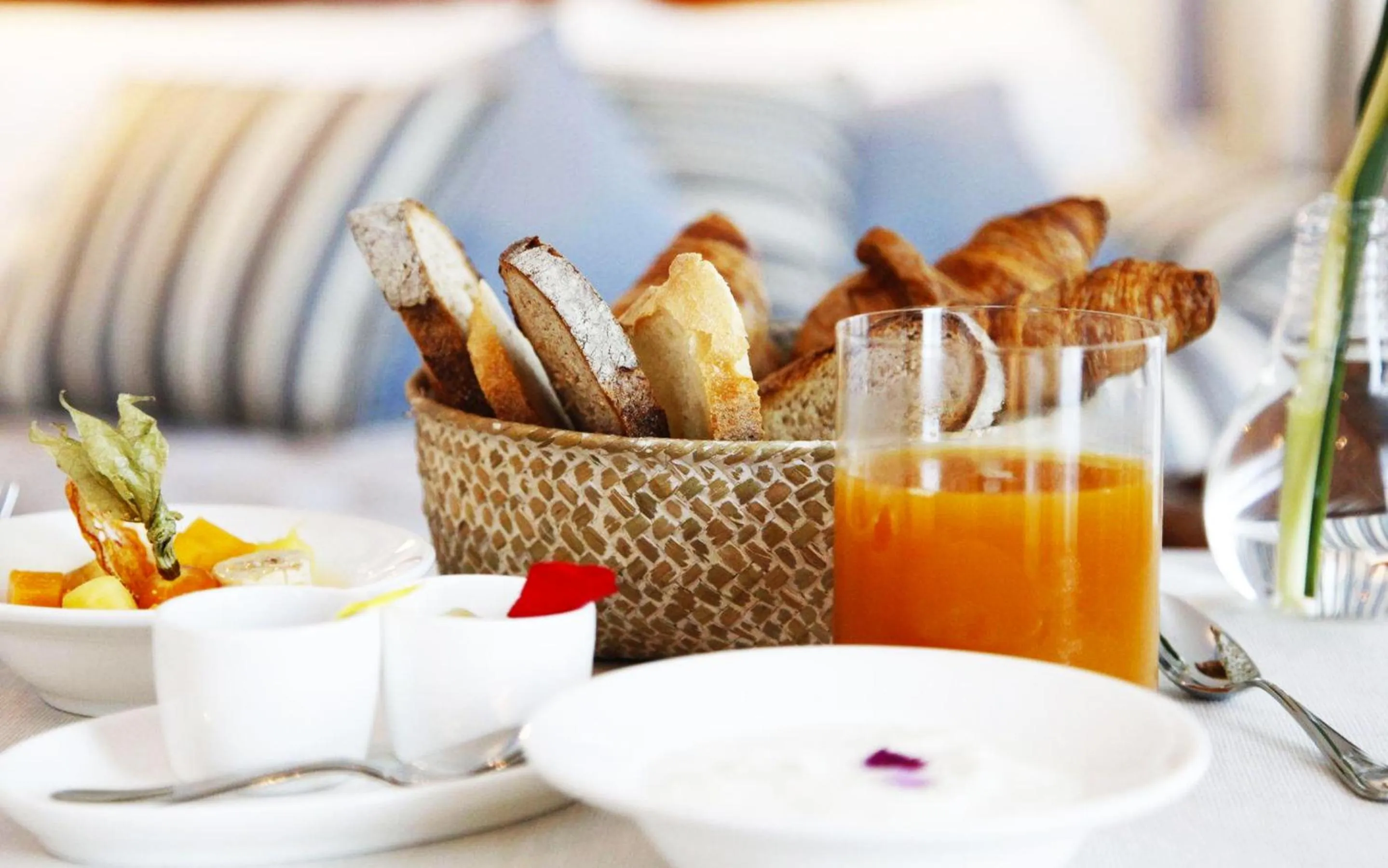 Buffet breakfast in Hotel Arancioamaro