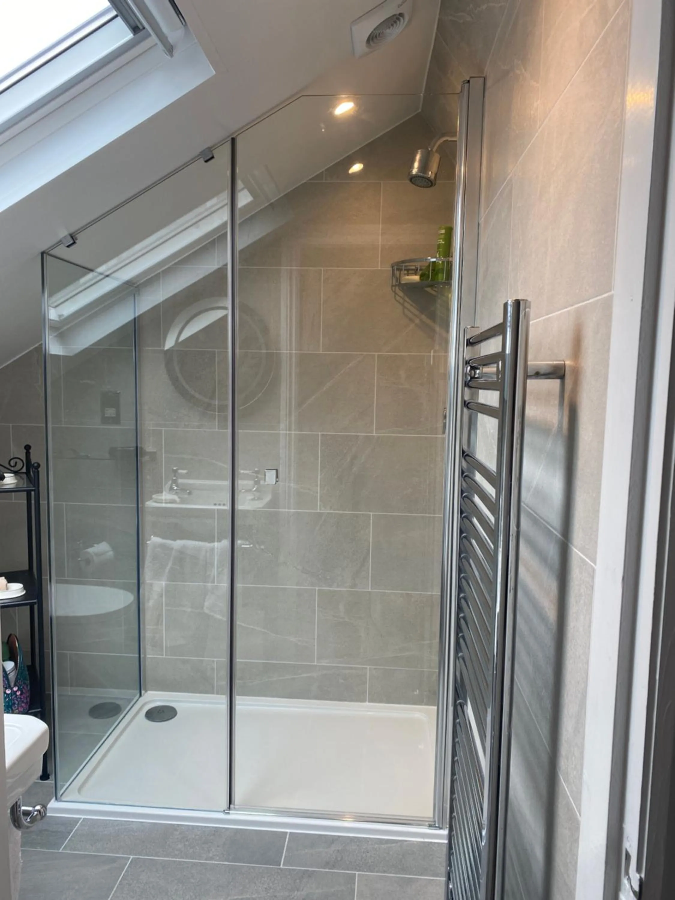 Shower in May Cottage B&B