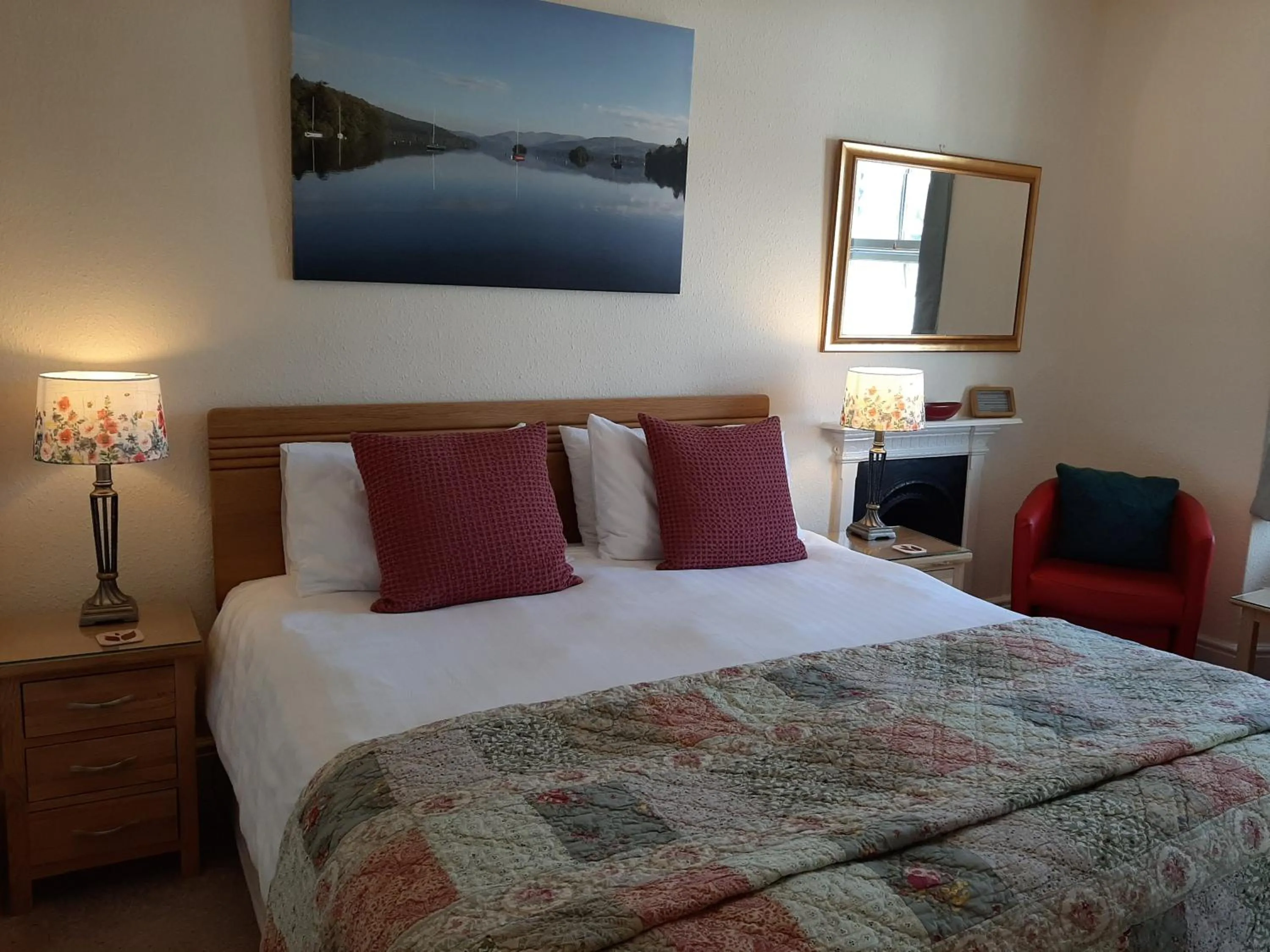 Bedroom, Bed in May Cottage B&B