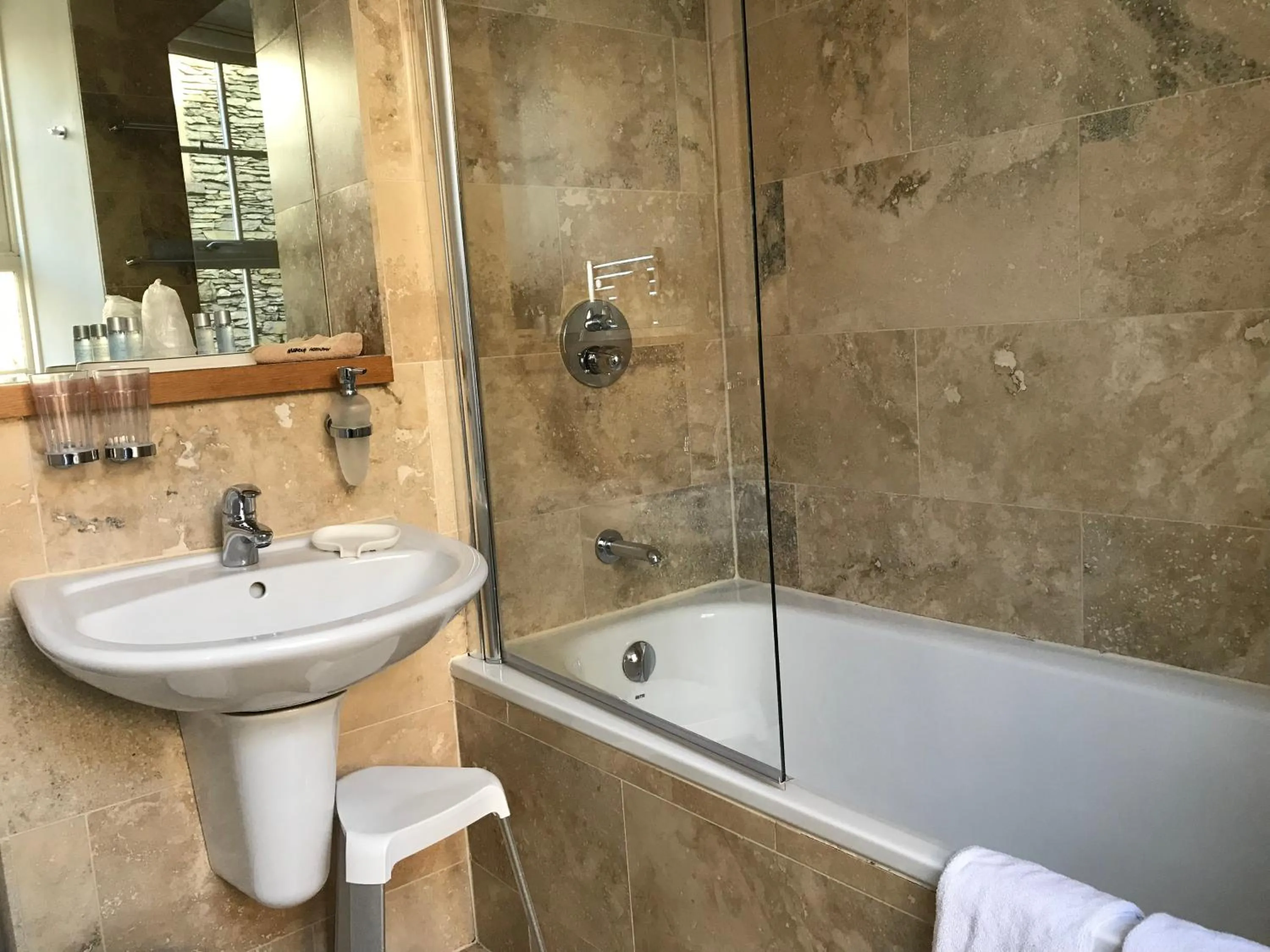 Bathroom in May Cottage B&B