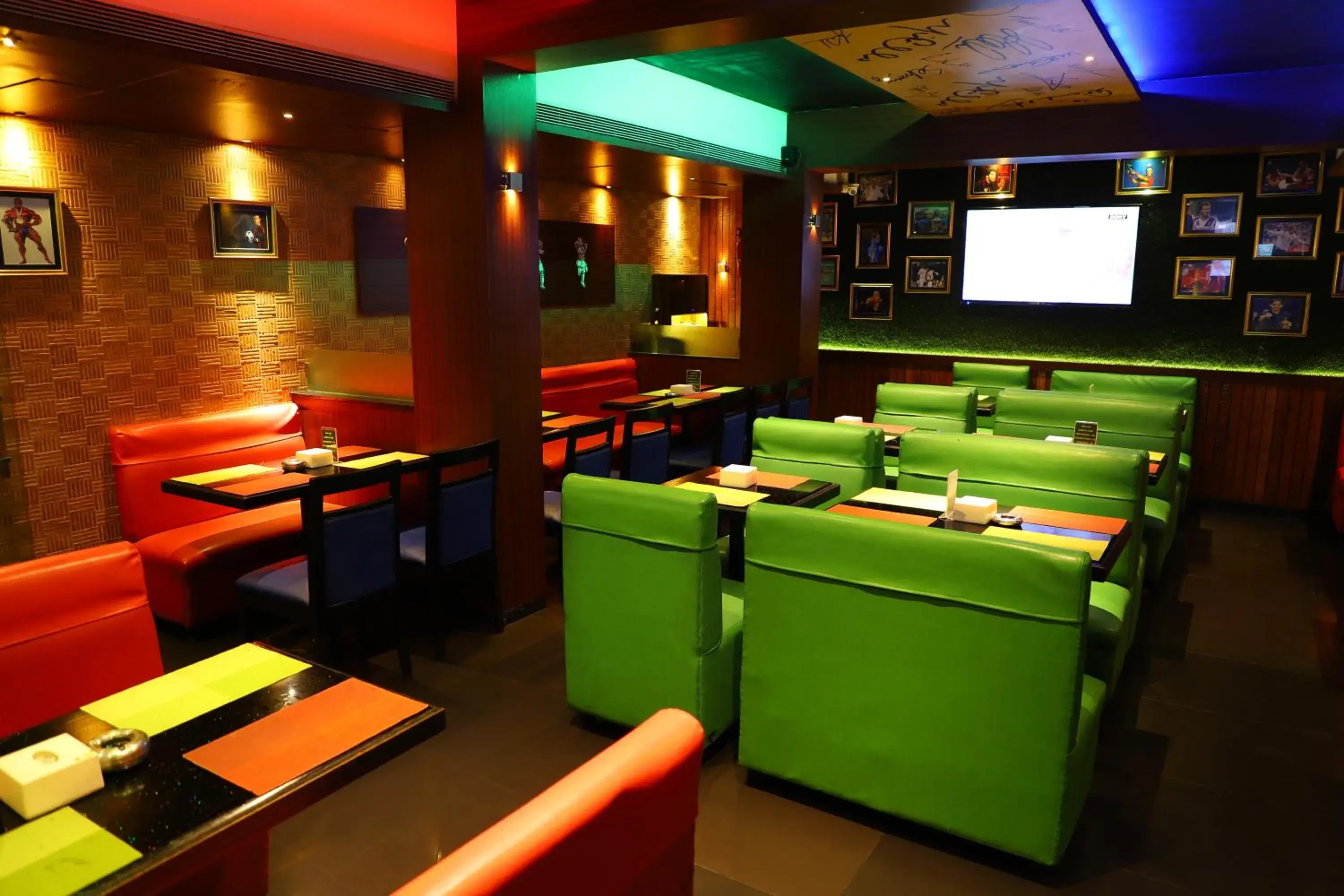 Restaurant/places to eat in Hotel Alka Residency Restaurant/places to eat in Hotel Alka Residency