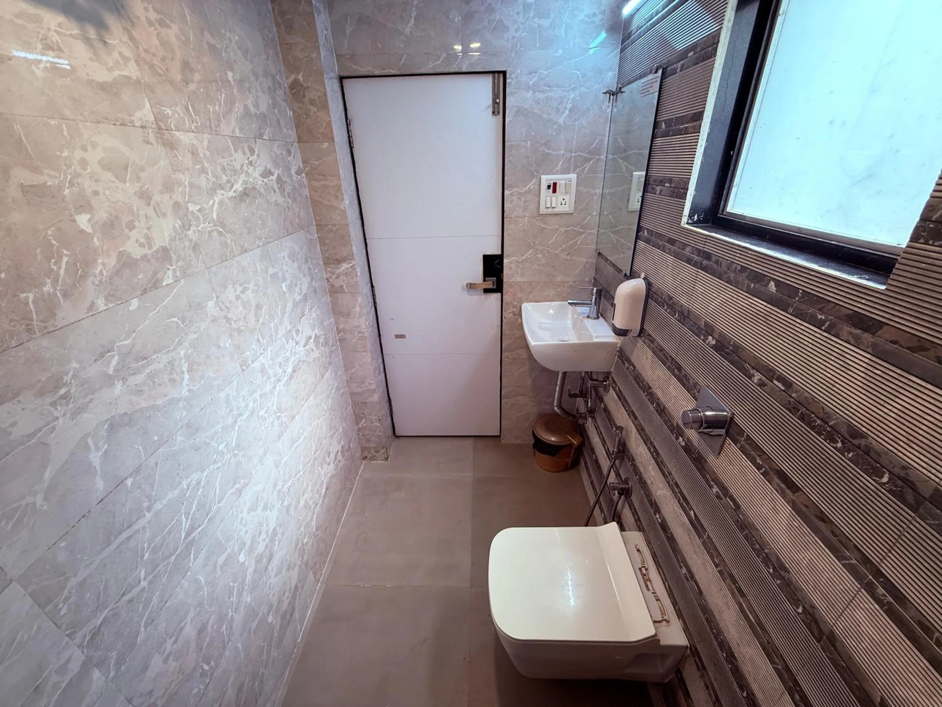 Toilet in Hotel Alka Residency