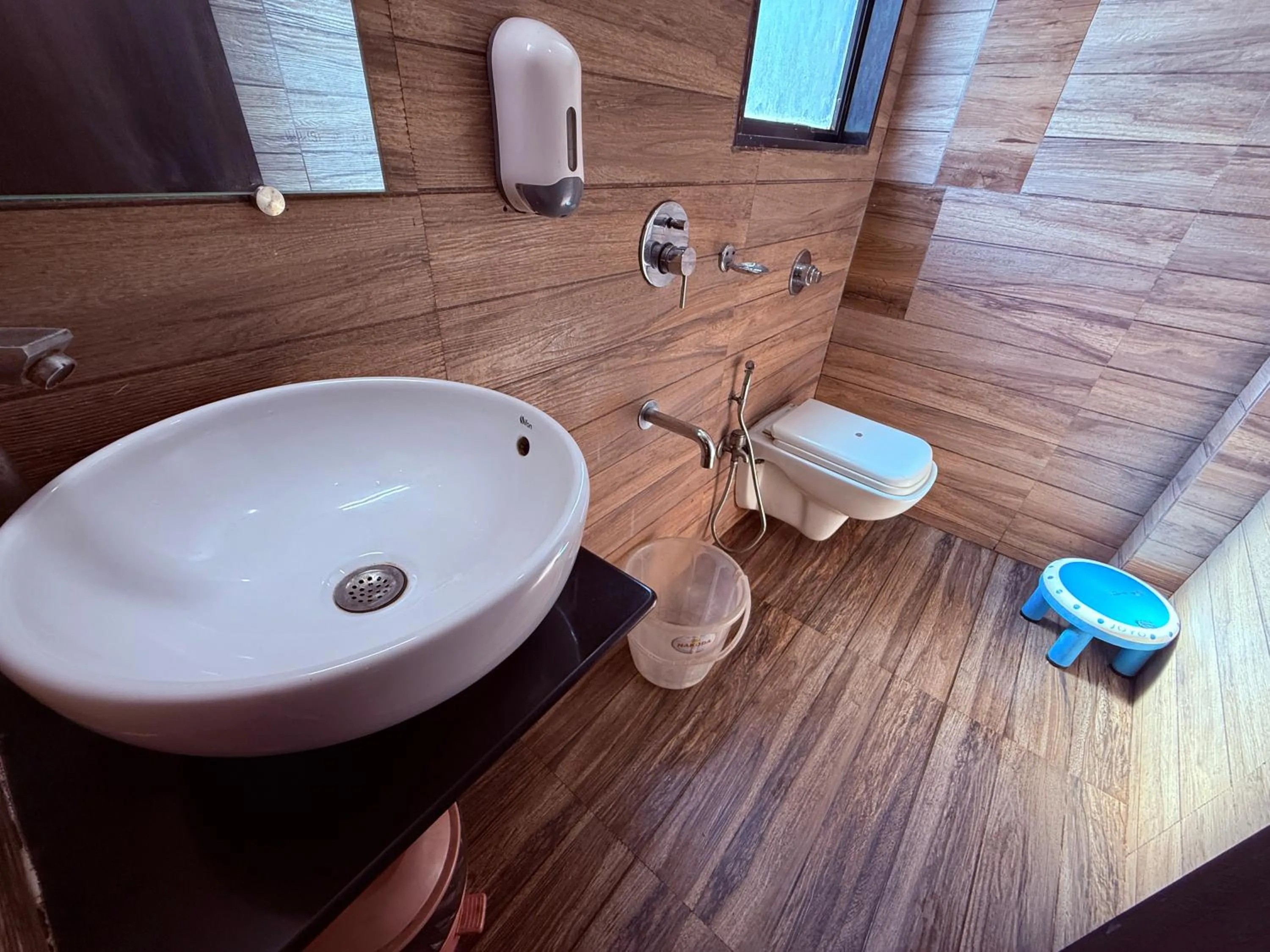 Toilet in Hotel Alka Residency