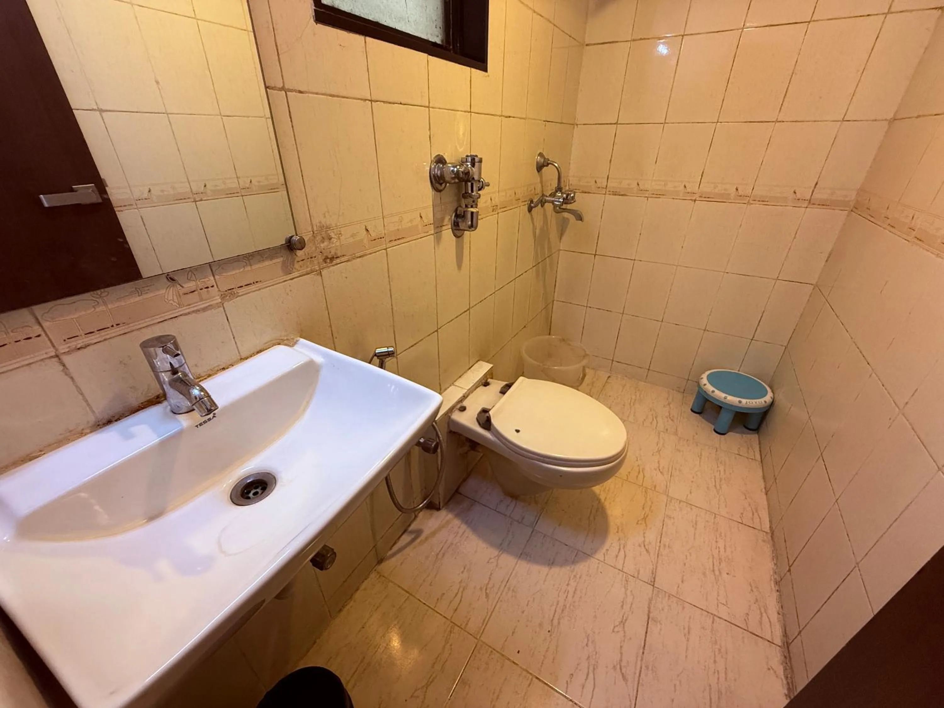 Toilet in Hotel Alka Residency