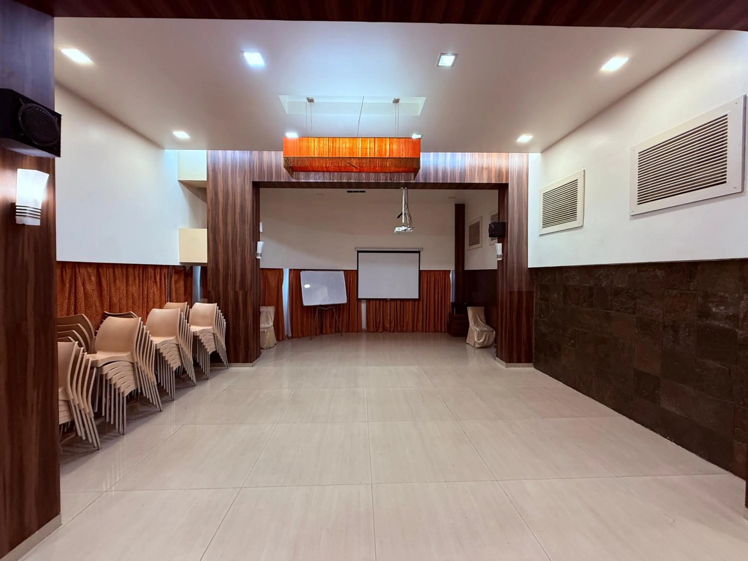 Meeting/conference room in Hotel Alka Residency