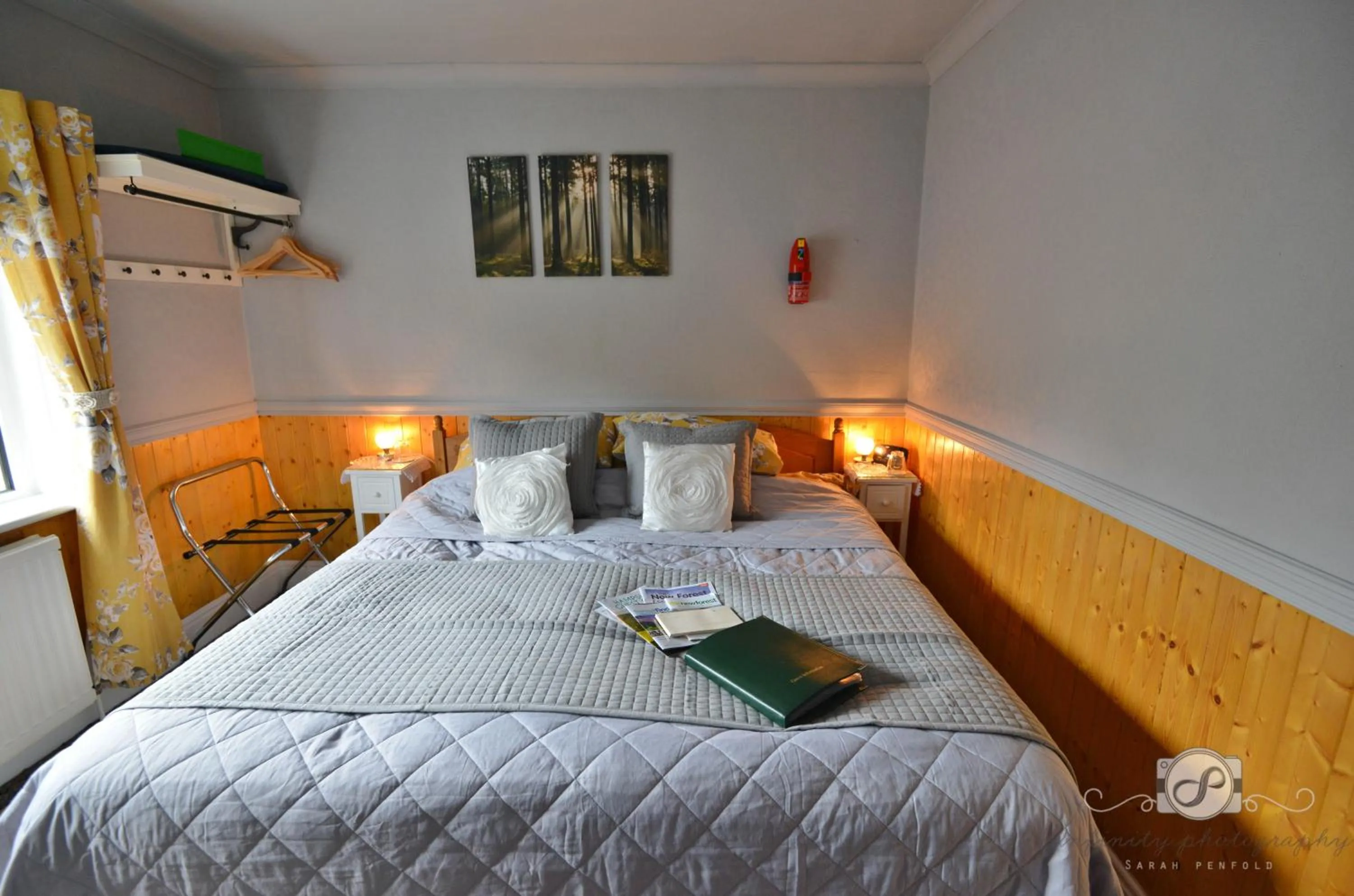 Bed in Rosedale Bed and Breakfast