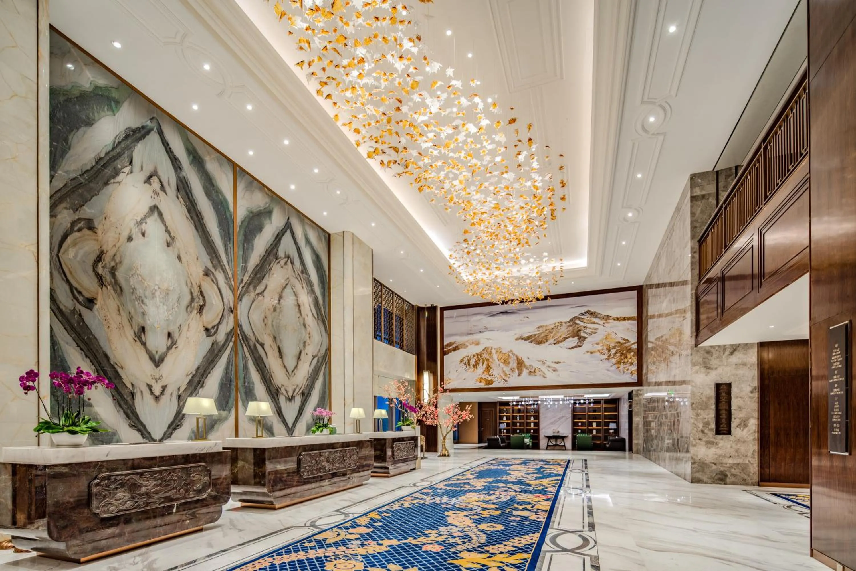Lobby or reception in CYNN XANADU Hotel Chengdu