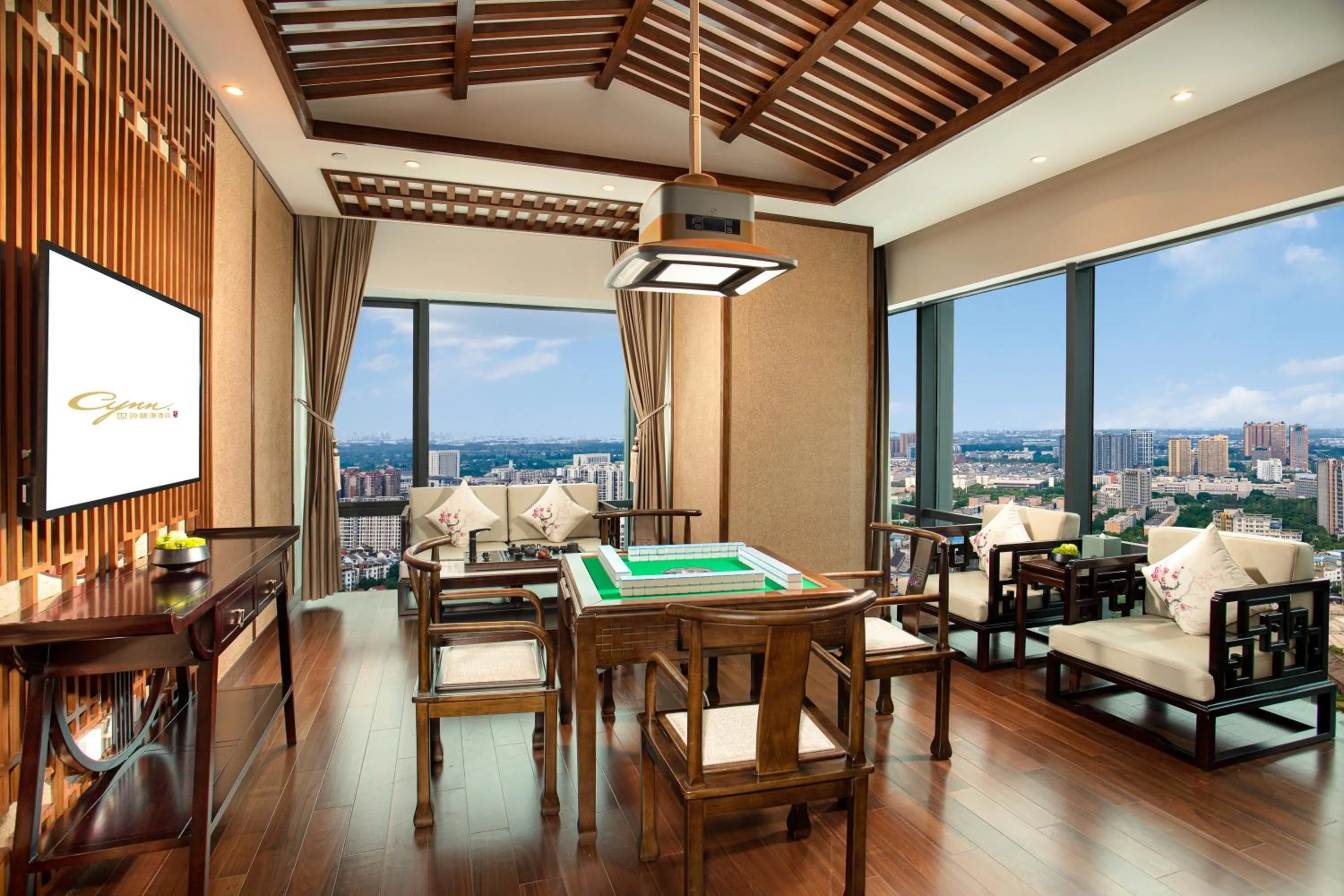 Communal lounge/ TV room in CYNN XANADU Hotel Chengdu