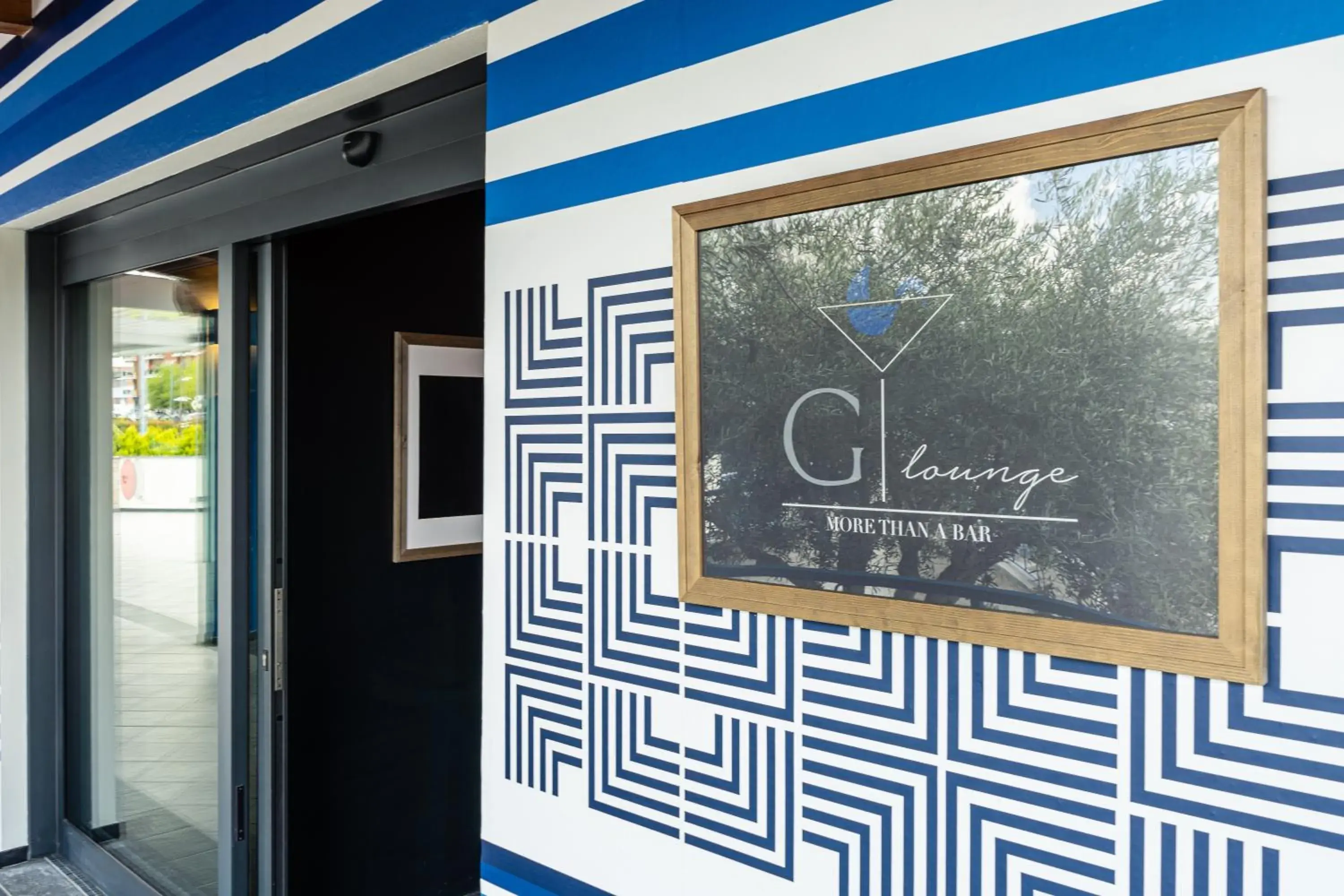 Lounge or bar in Hotel Gallia Lounge or bar in Hotel Gallia