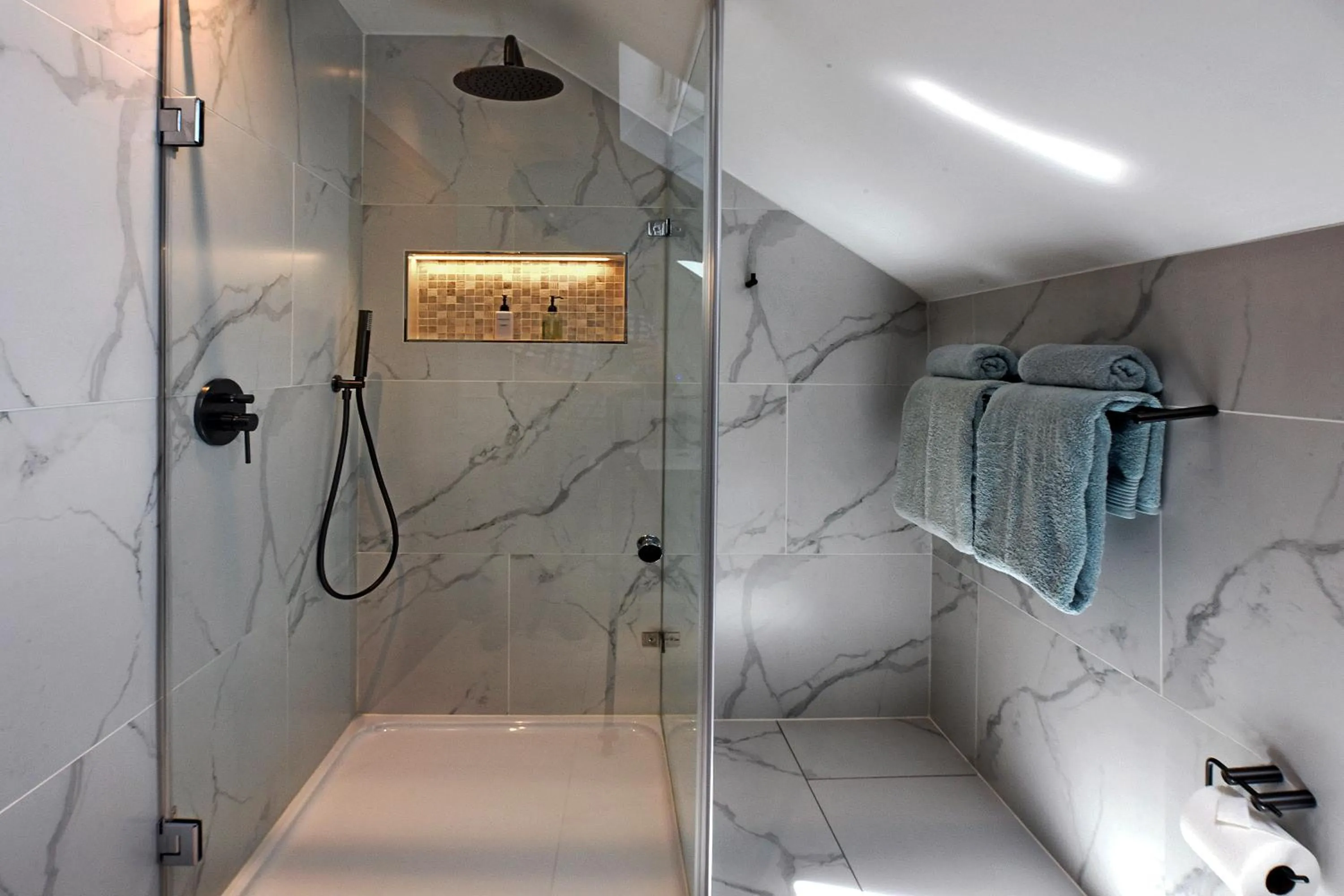 Shower in The Coach House