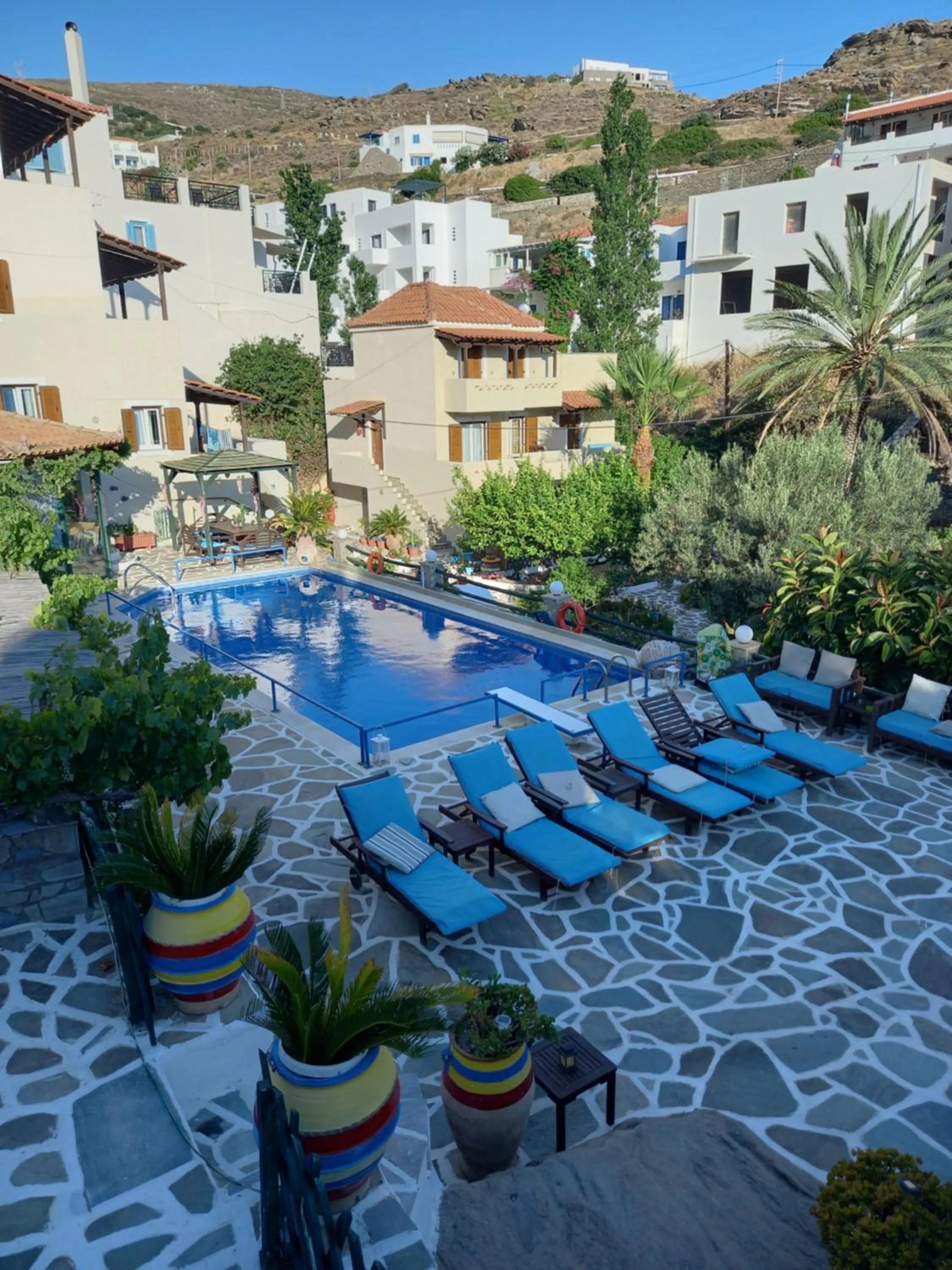 Property building in Villa Rena