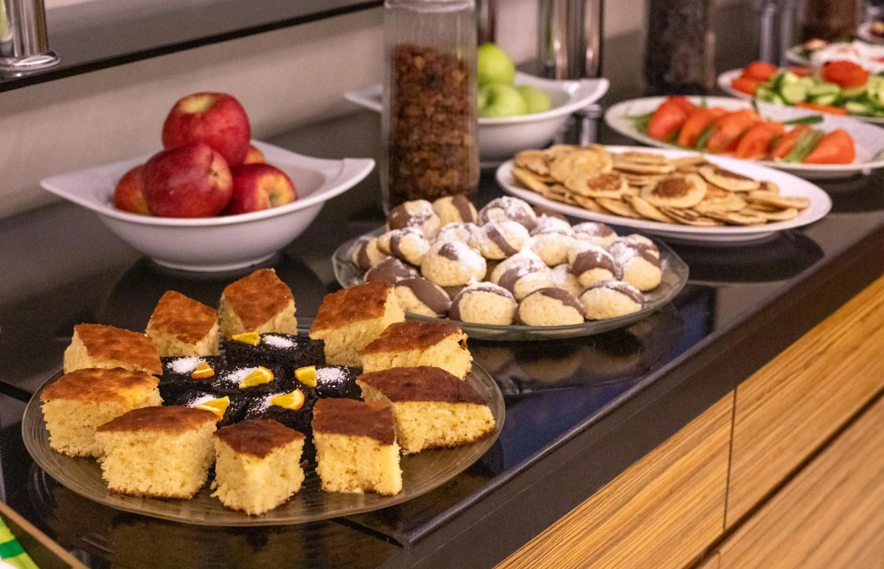 Breakfast in Deluxe Newport Hotel - Old City