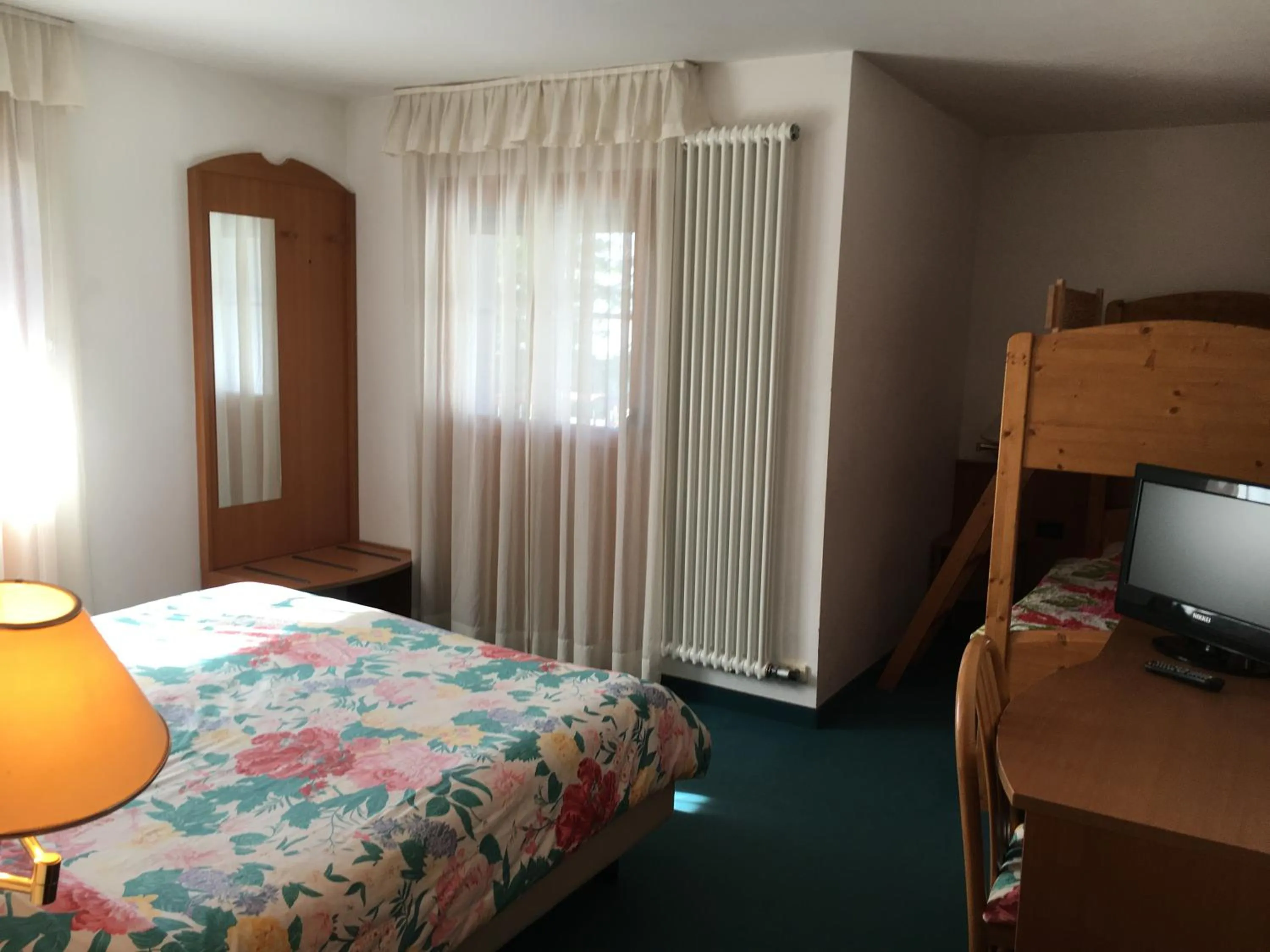 Bed in Garni Enrosadira