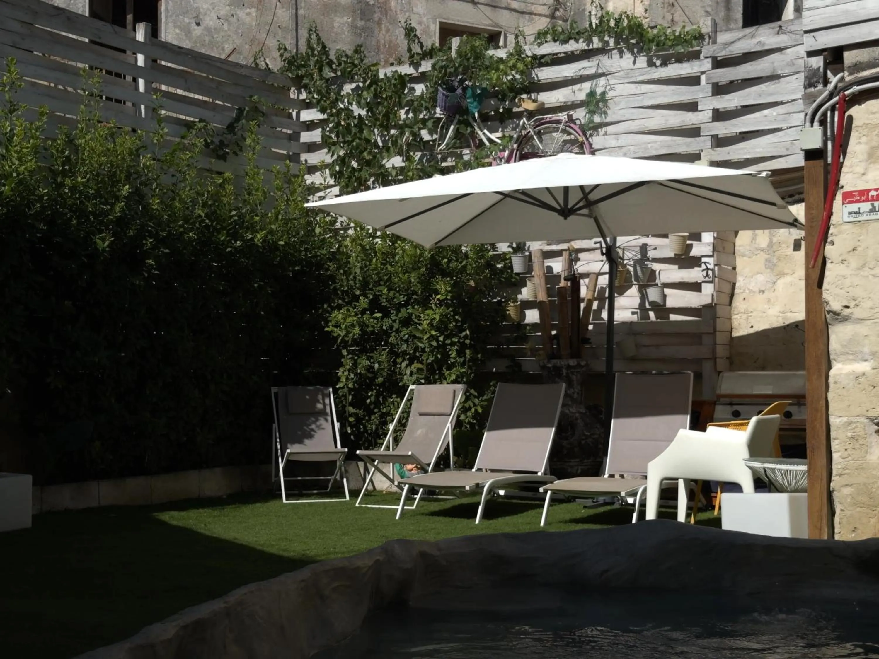 Garden in The Bridge Suites