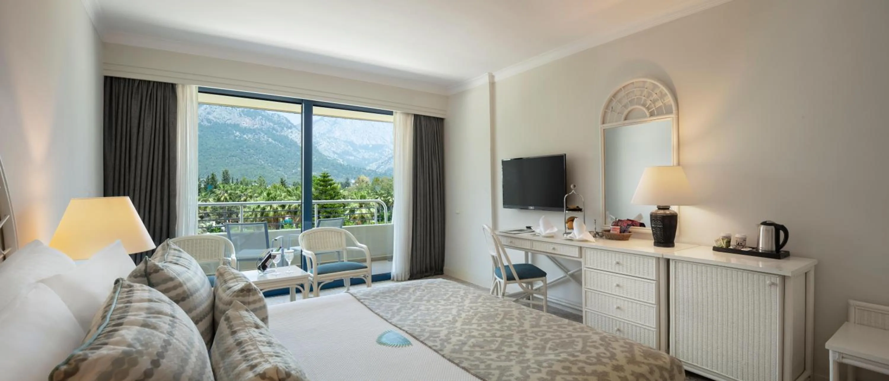 Property building in Mirage Park Resort-Ultra All Incl.