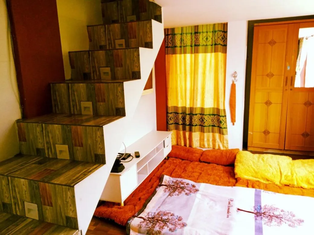 Bed in Kamargue Jakarta