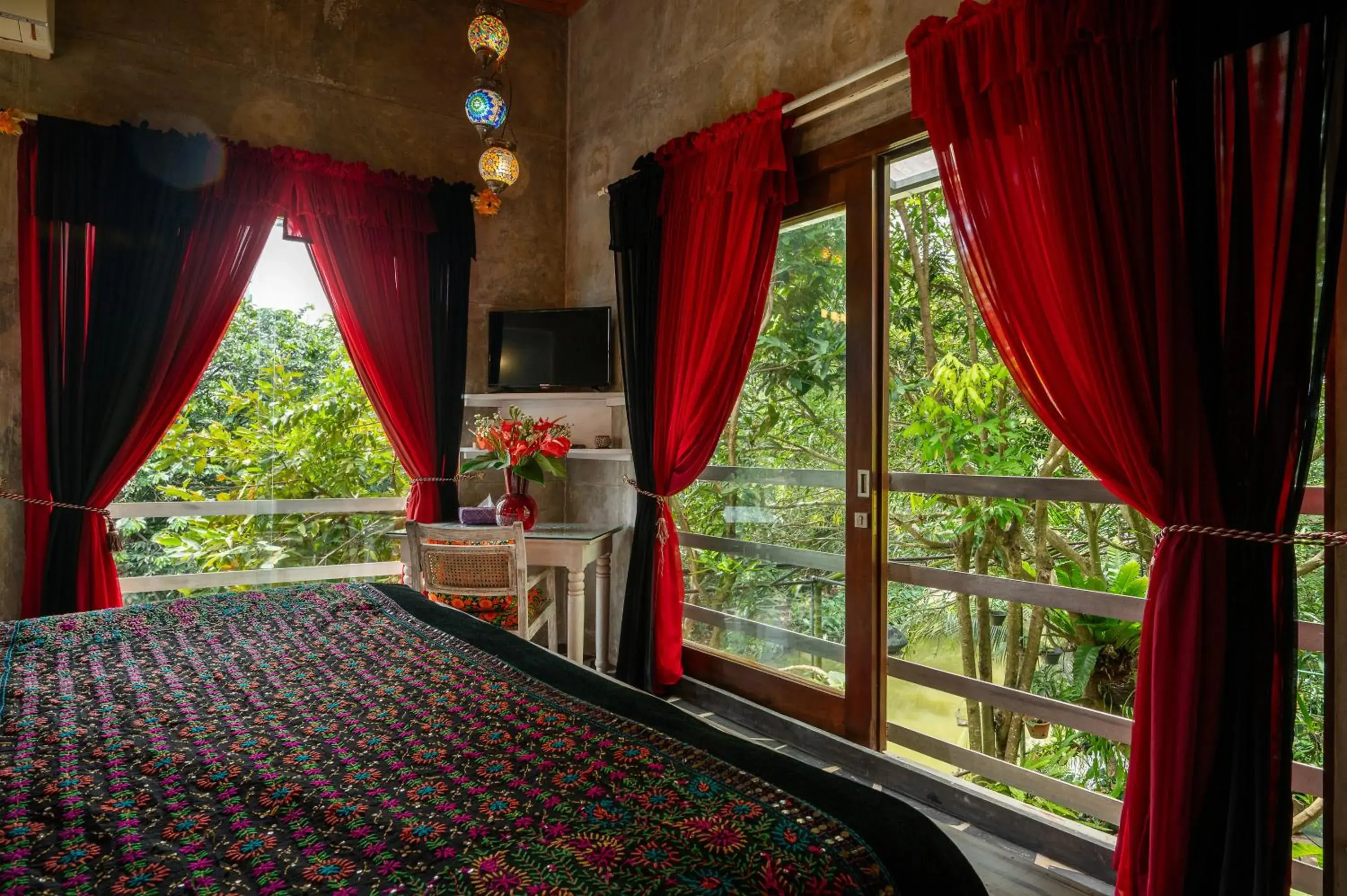 King Room with Spa Bath - single occupancy in Aathma Colombo House King Room with Spa Bath - single occupancy in Aathma Colombo House