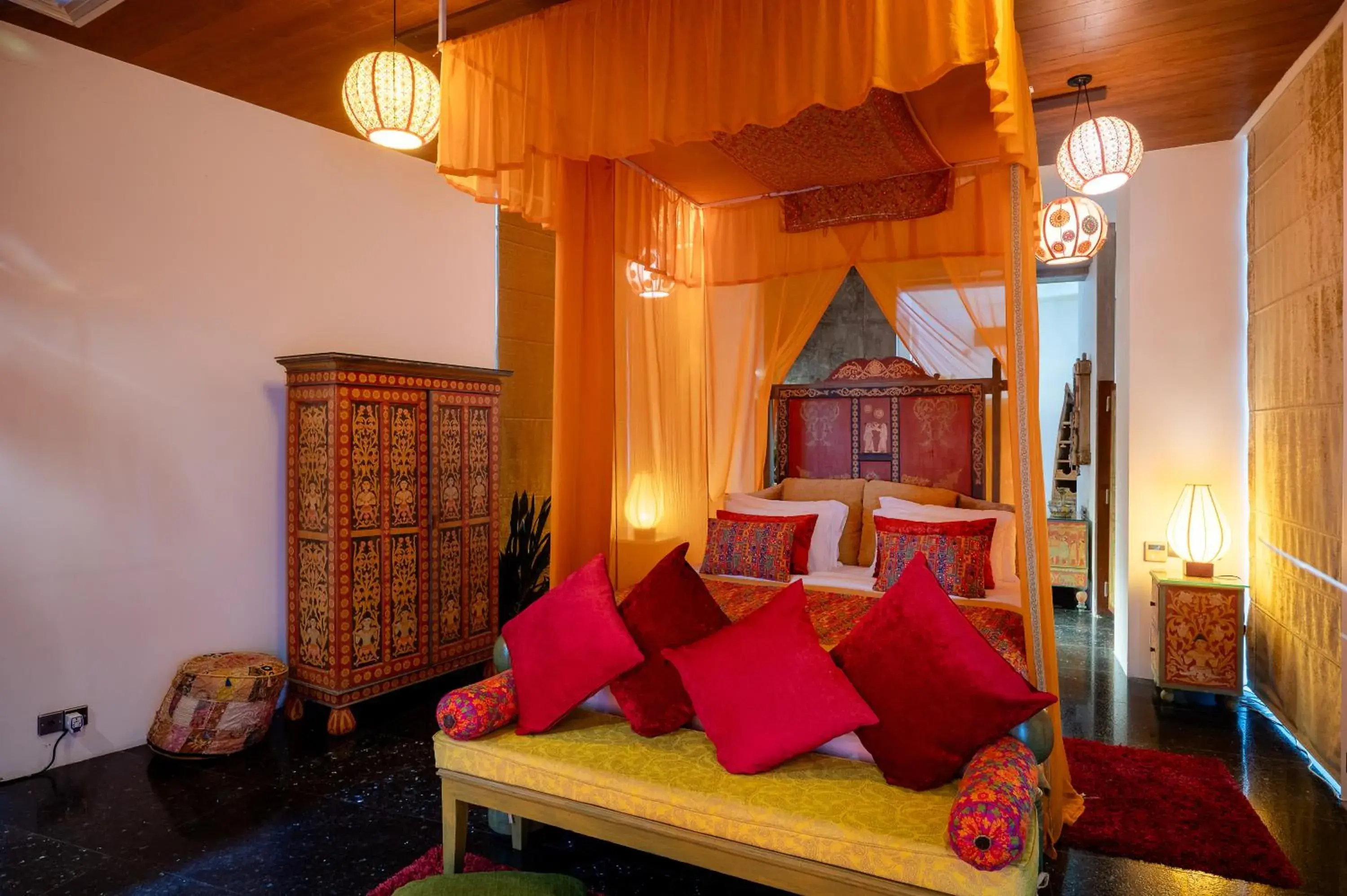 Deluxe King Suite - single occupancy in Aathma Colombo House Deluxe King Suite - single occupancy in Aathma Colombo House