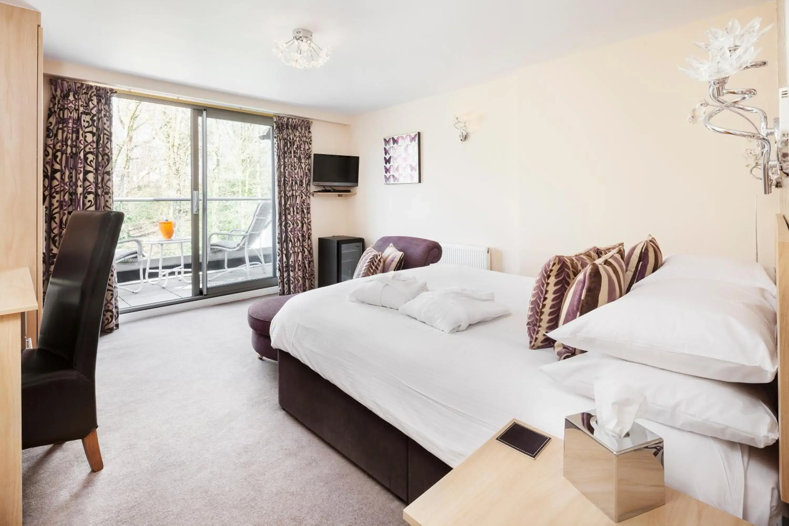 Deluxe Double Room with Balcony in Hawksmoor Guest House Deluxe Double Room with Balcony in Hawksmoor Guest House