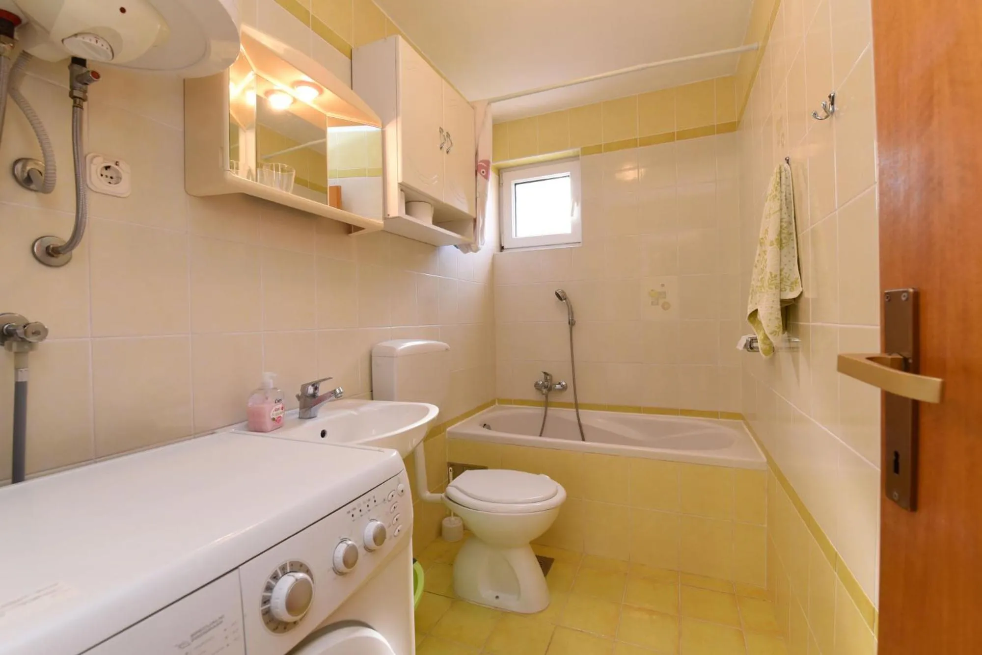 Apartment Josip 1562