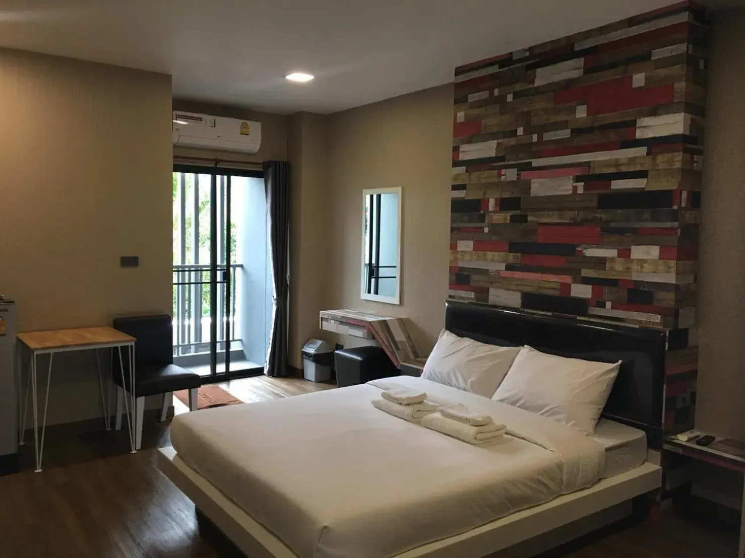 Bed in Ben at Salaya Bed in Ben at Salaya