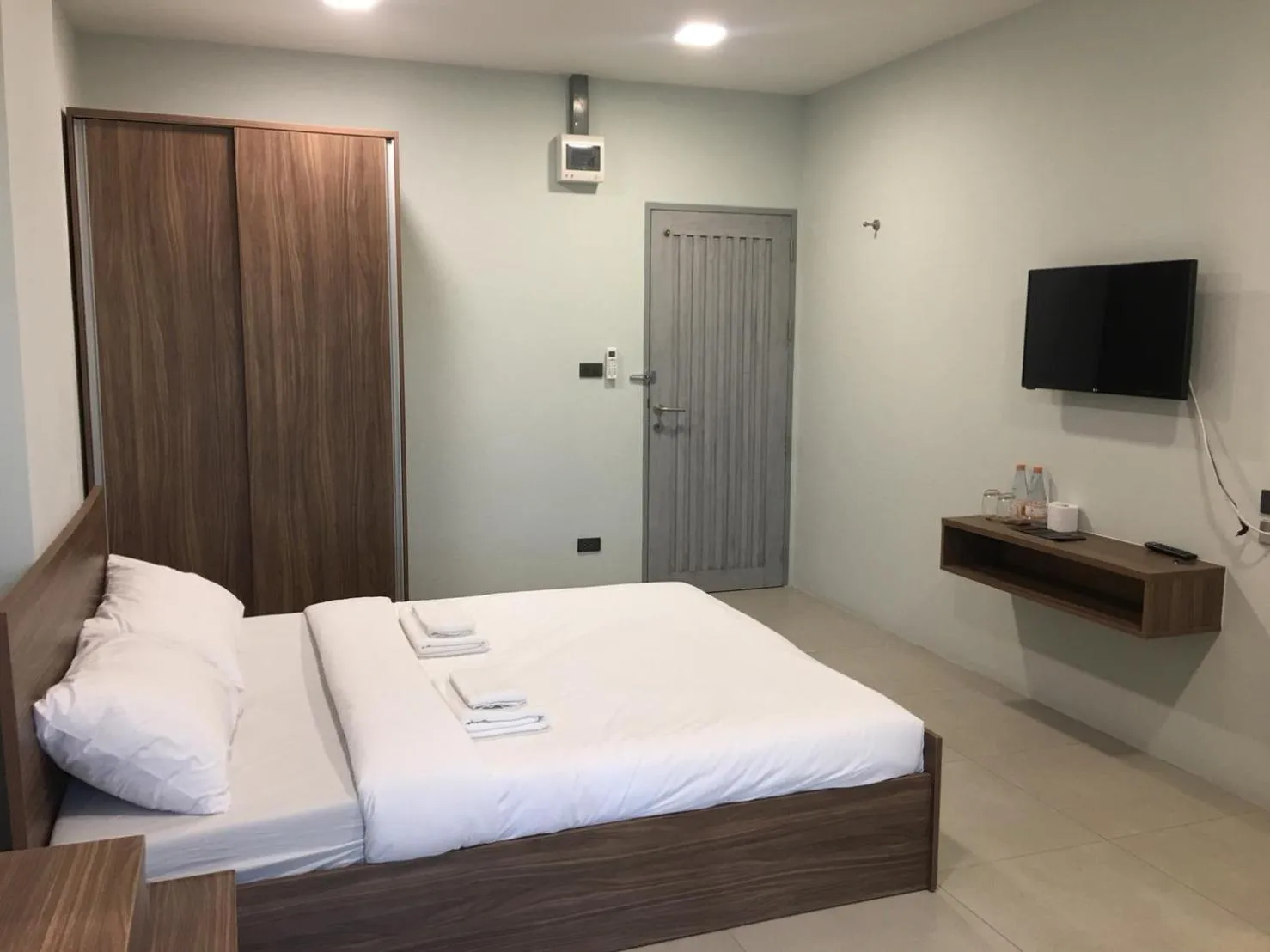 Bed in Ben at Salaya