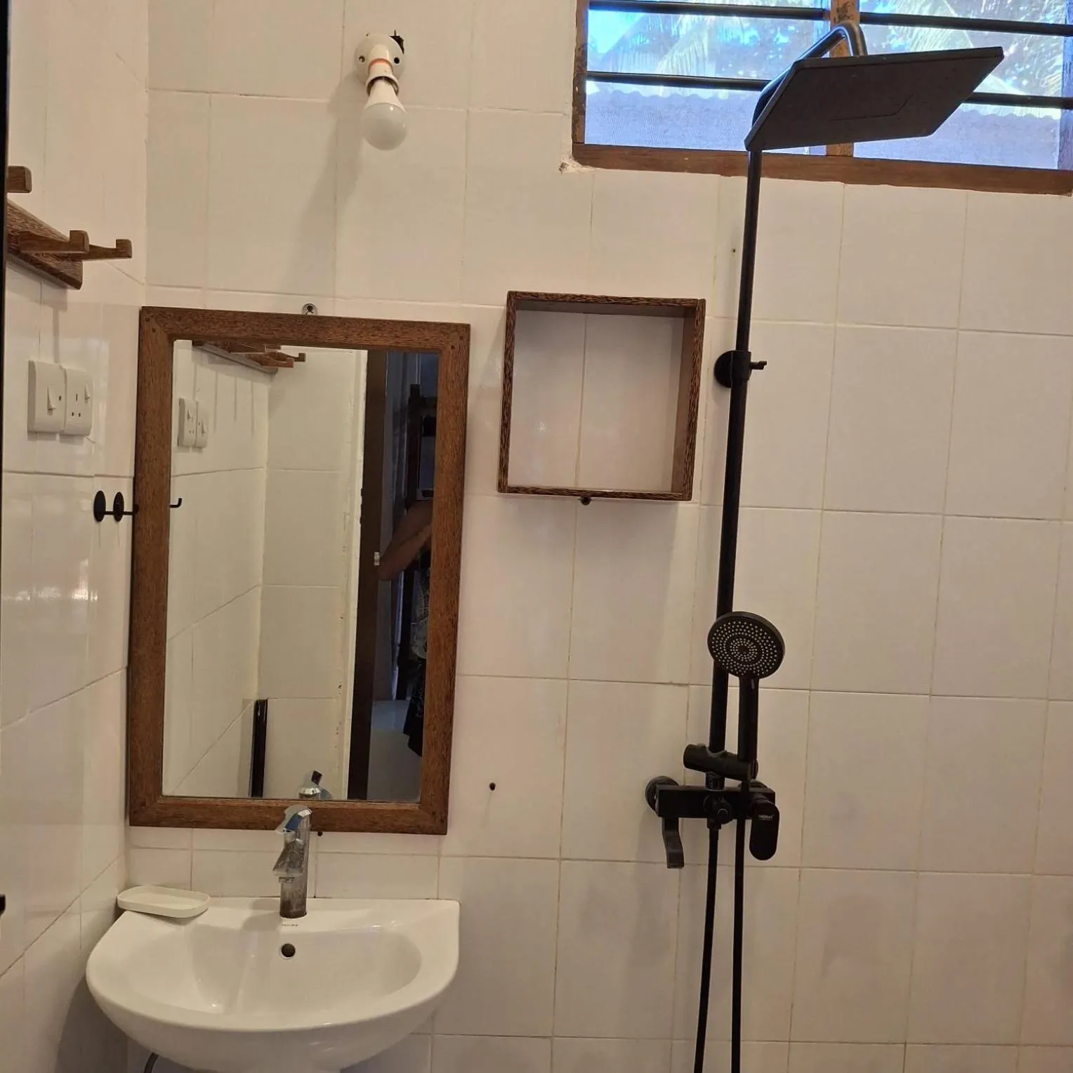 Shower in Kivulini Lodge and Restaurant