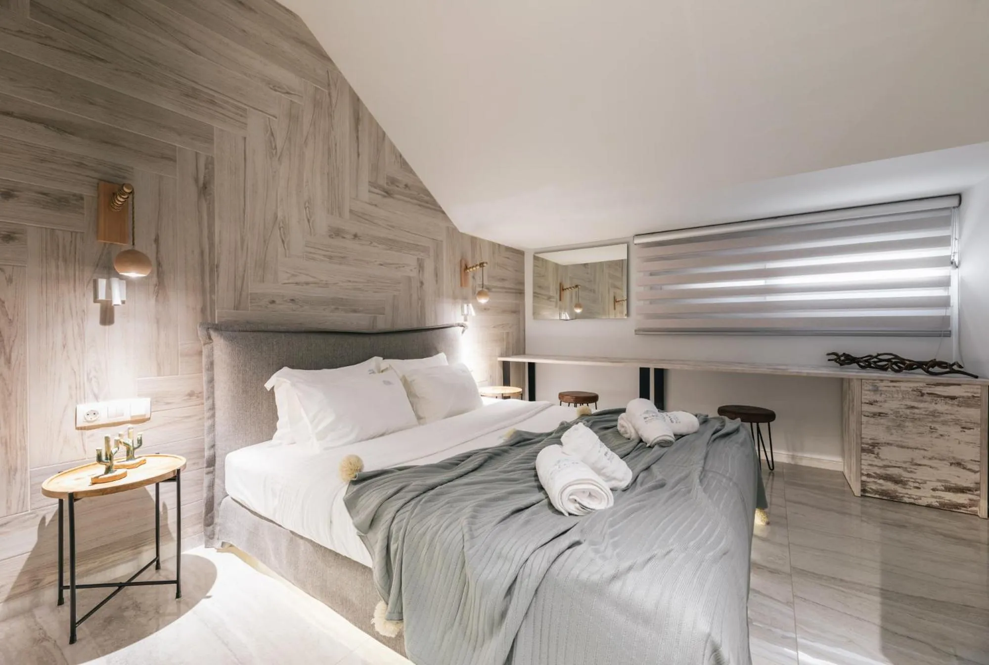 Bed in Minthi Boutique Apartments