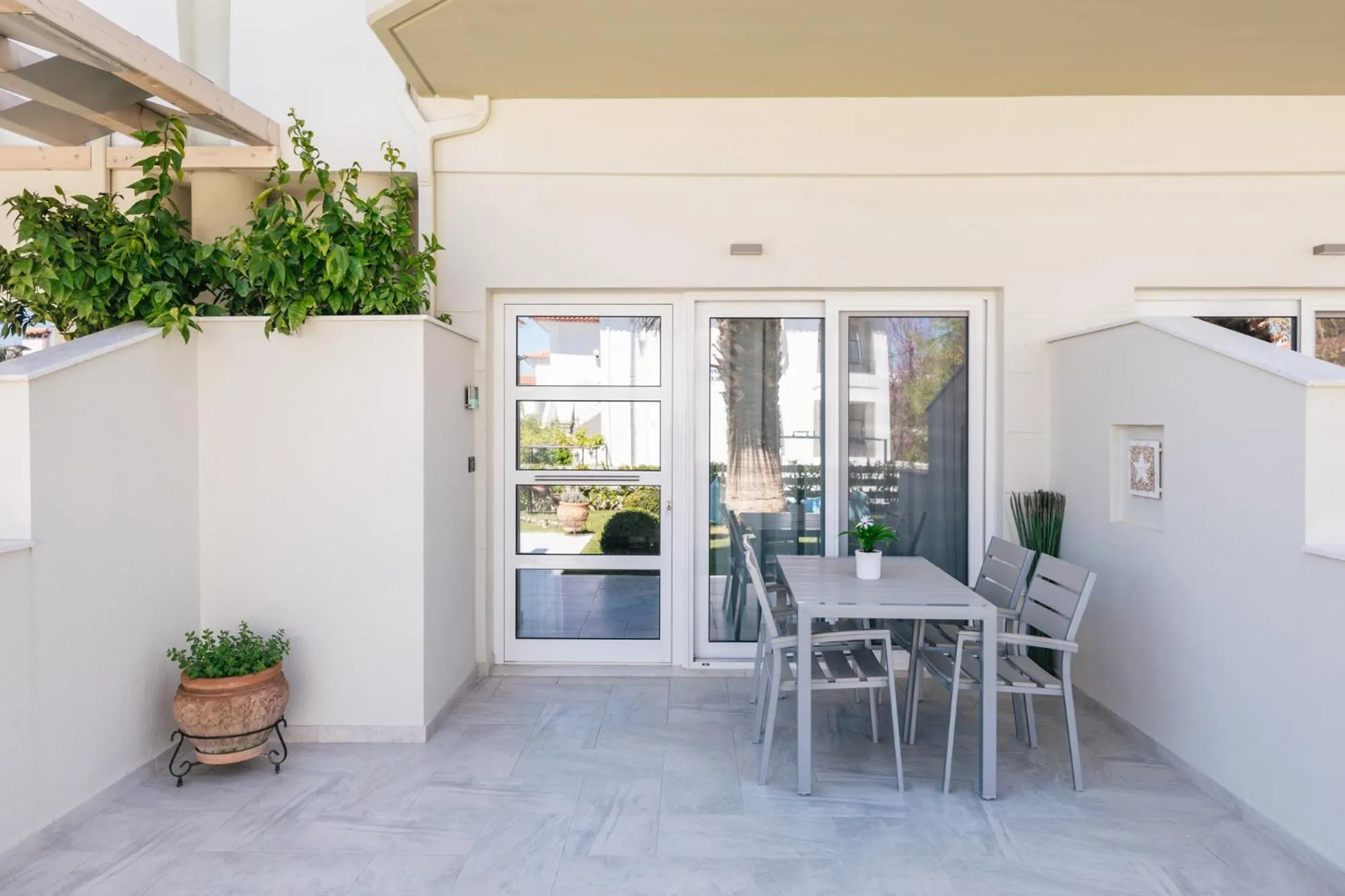 Balcony/Terrace in Minthi Boutique Apartments