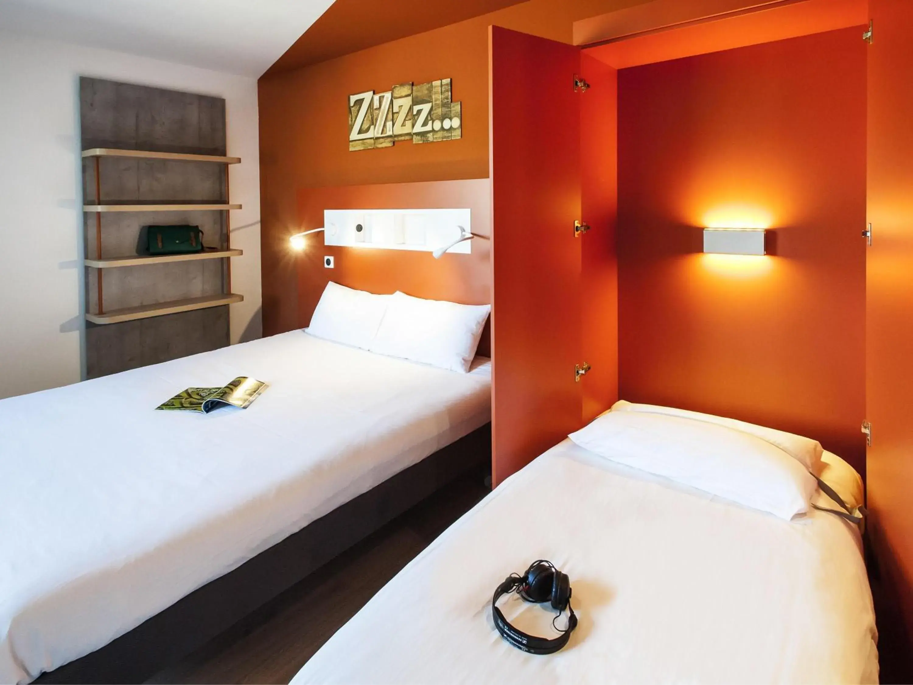 Property building, Bed in Ibis Budget Château-Thierry Property building, Bed in Ibis Budget Château-Thierry