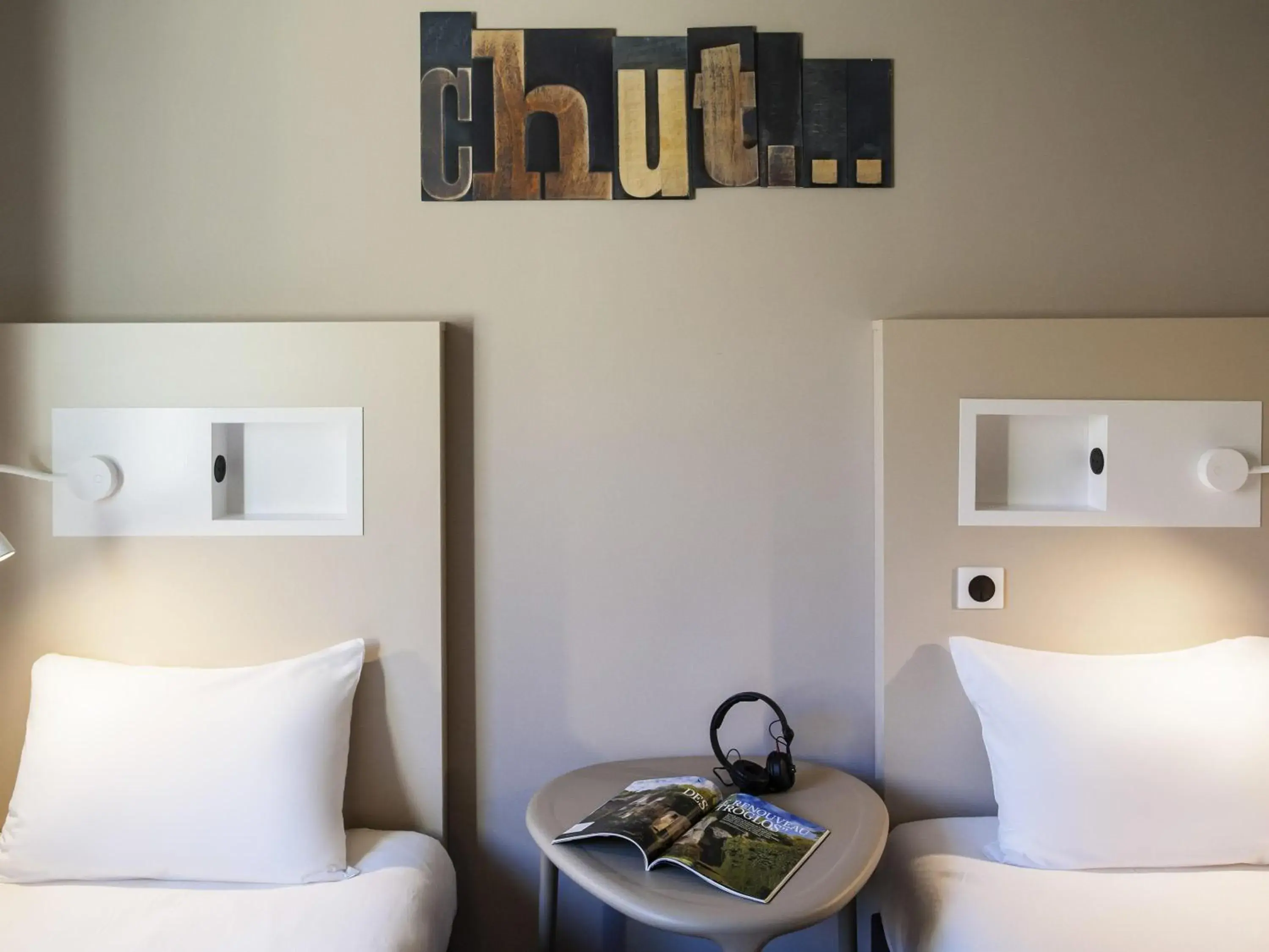 Bedroom, Bed in Ibis Budget Château-Thierry Bedroom, Bed in Ibis Budget Château-Thierry