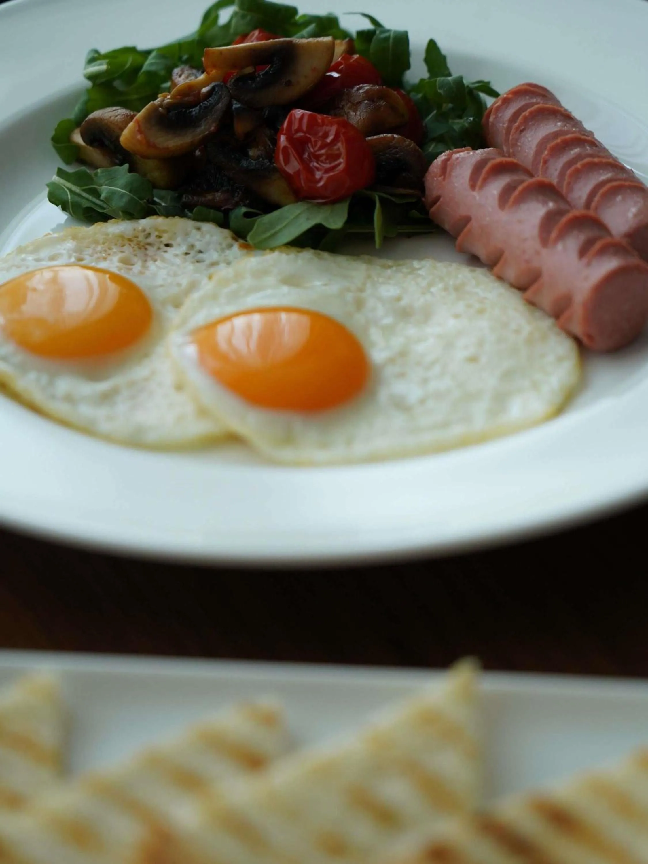 Restaurant/places to eat in Mercure Almaty City Center