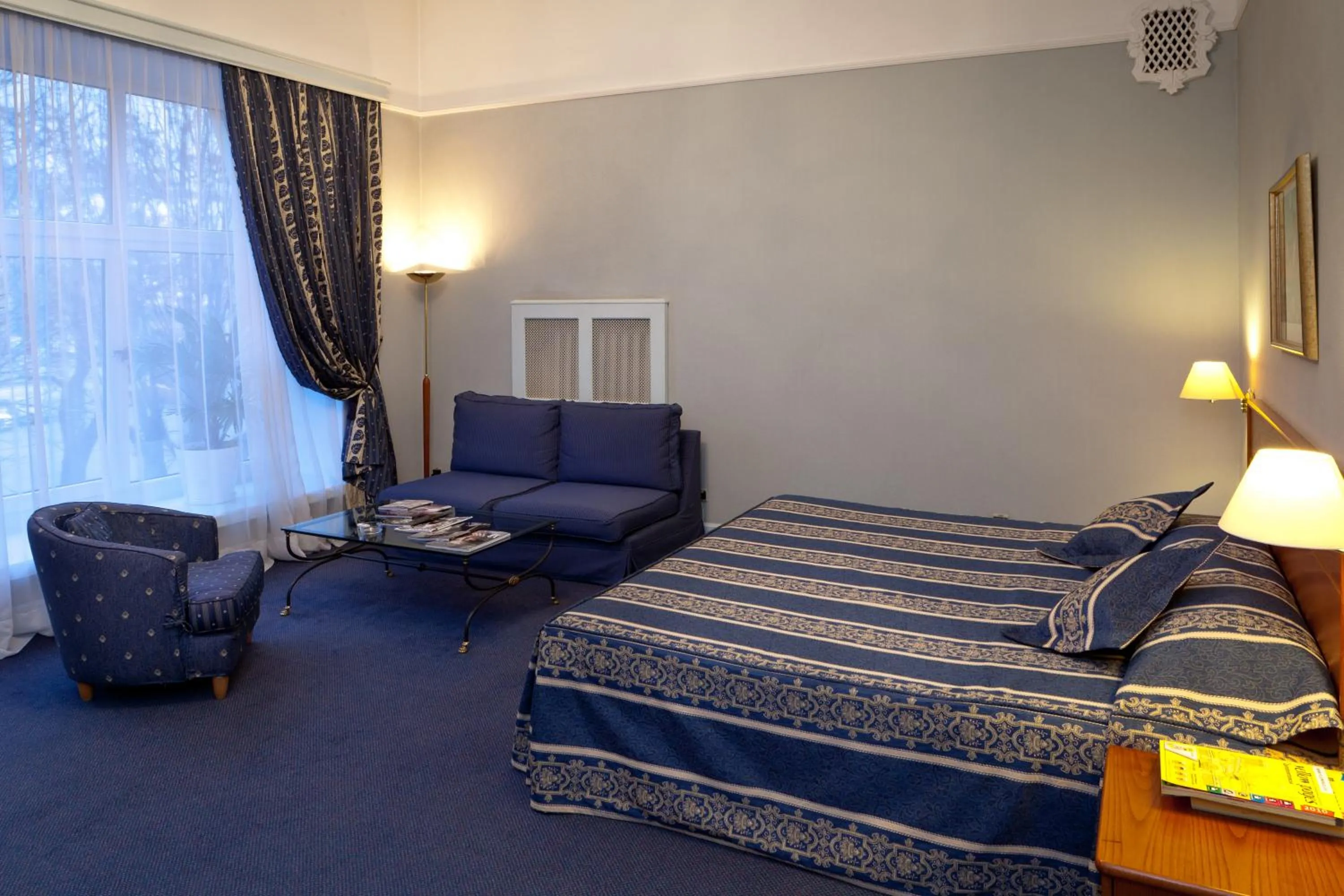 Bed in Grand Hotel Ukraine