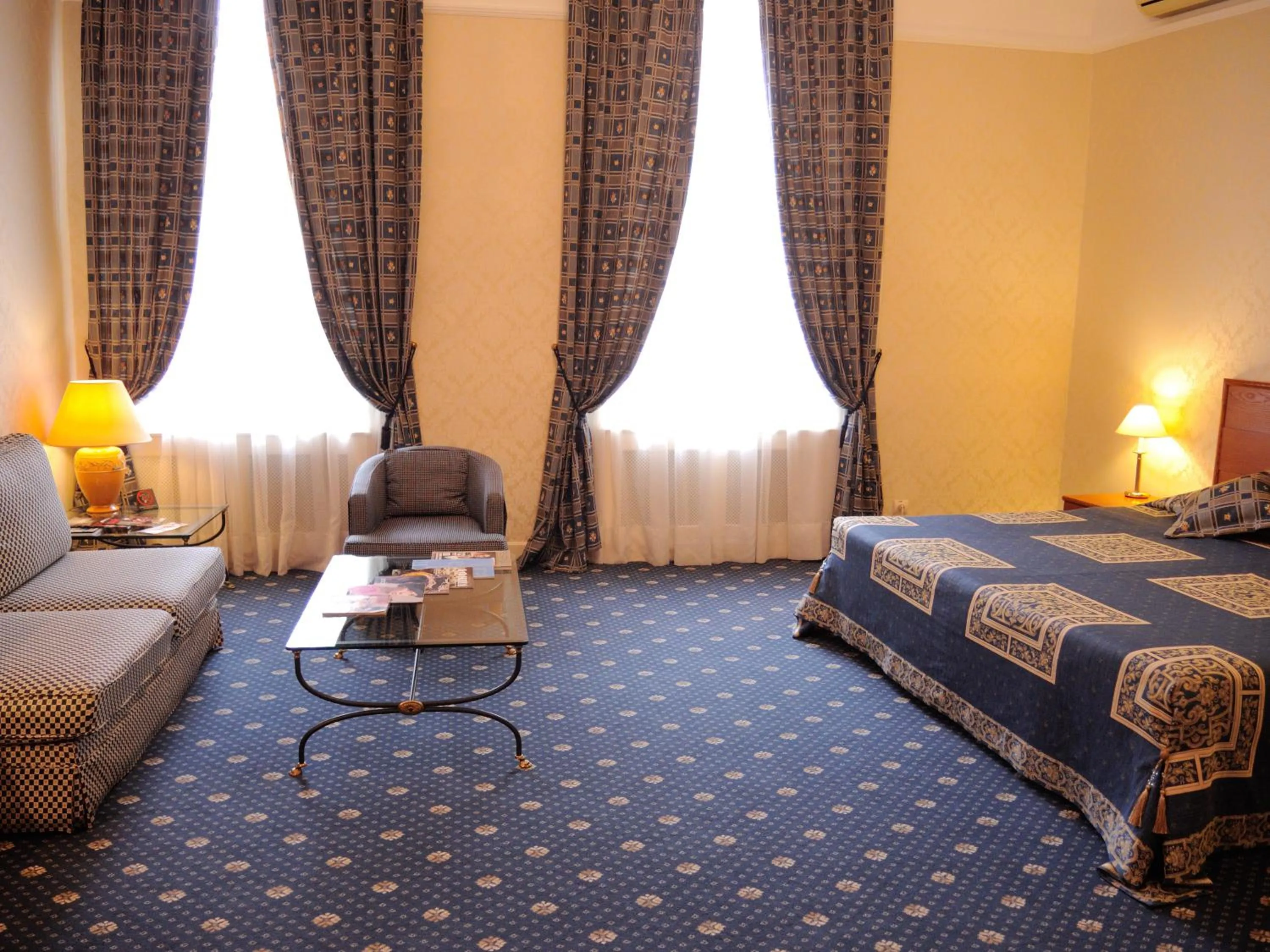 Bed in Grand Hotel Ukraine