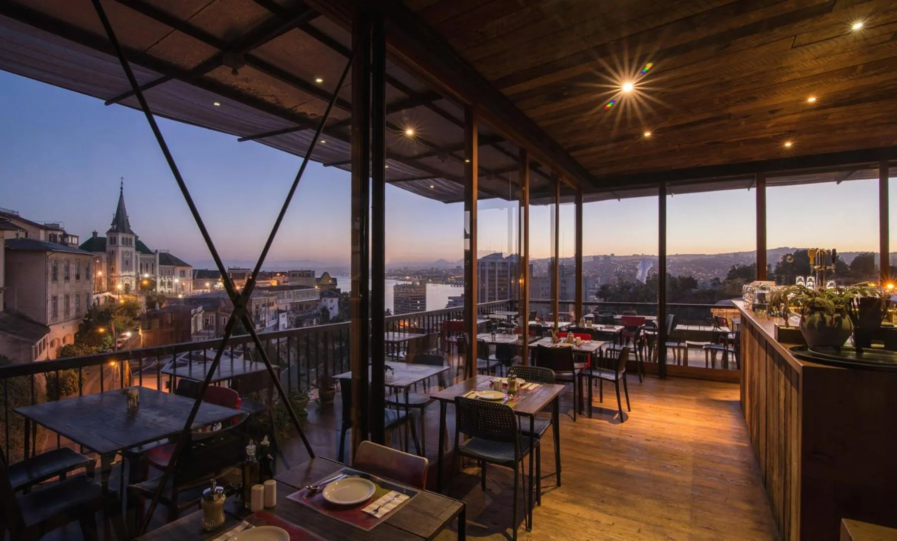 Restaurant/places to eat in Fauna Hotel