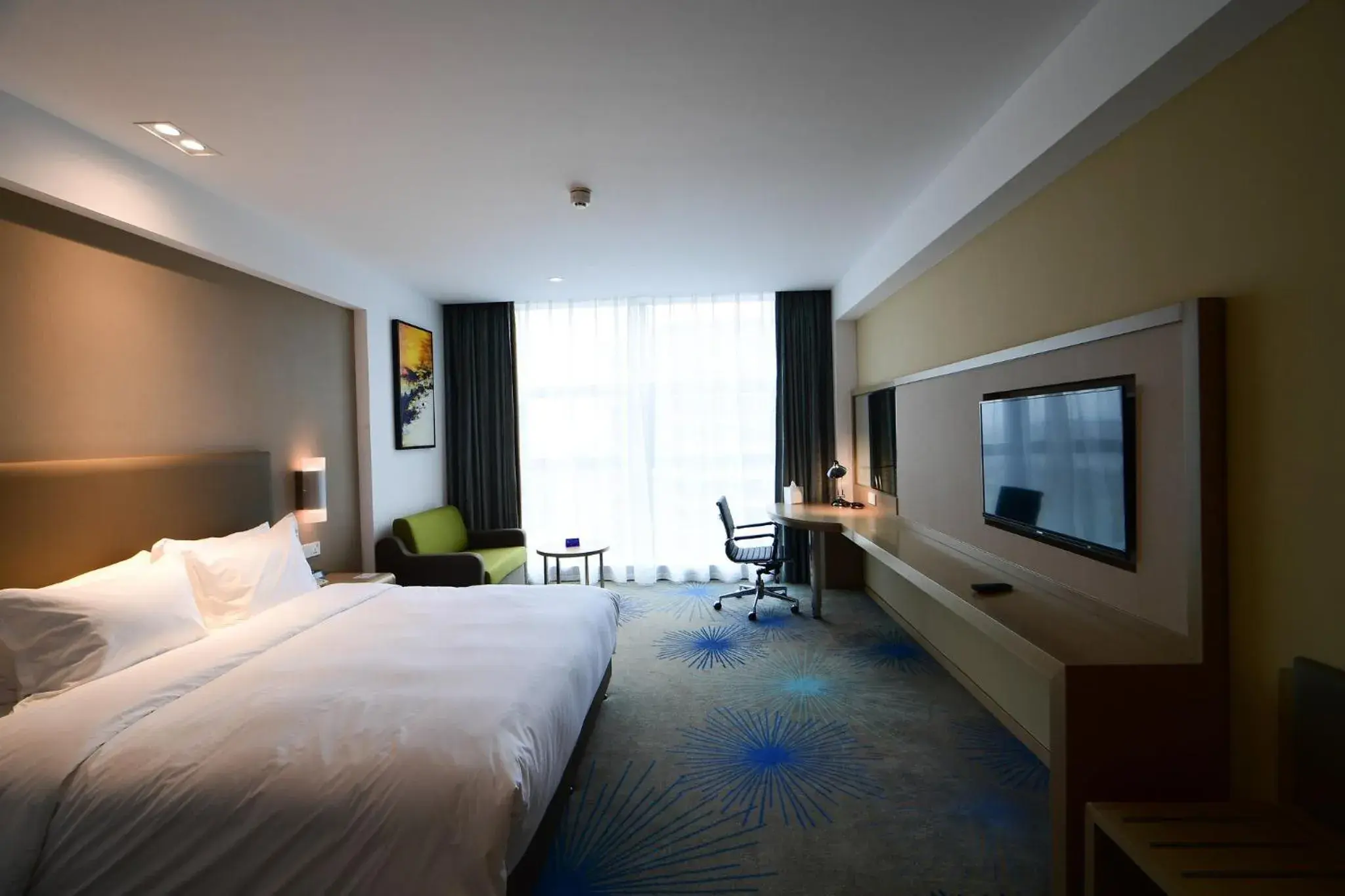 Standard King Room - Disability Access in Holiday Inn Express - Liuyang Development Zone by IHG Changsha Huanghua Airport Standard King Room - Disability Access in Holiday Inn Express - Liuyang Development Zone by IHG Changsha Huanghua Airport