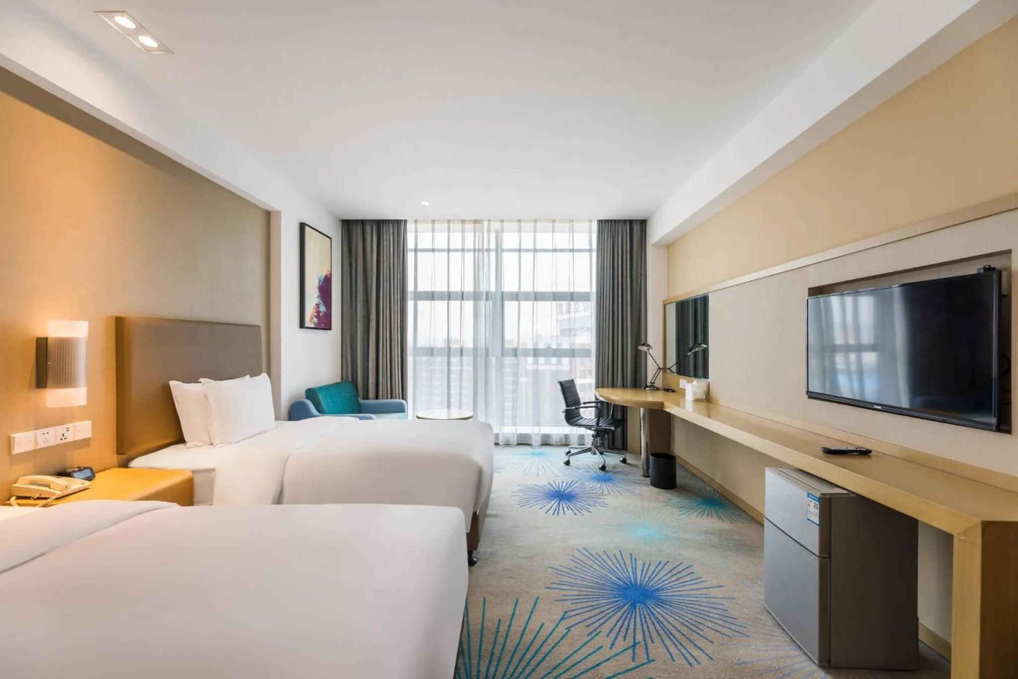 Photo of the whole room, Bed in Holiday Inn Express - Liuyang Development Zone by IHG Changsha Huanghua Airport