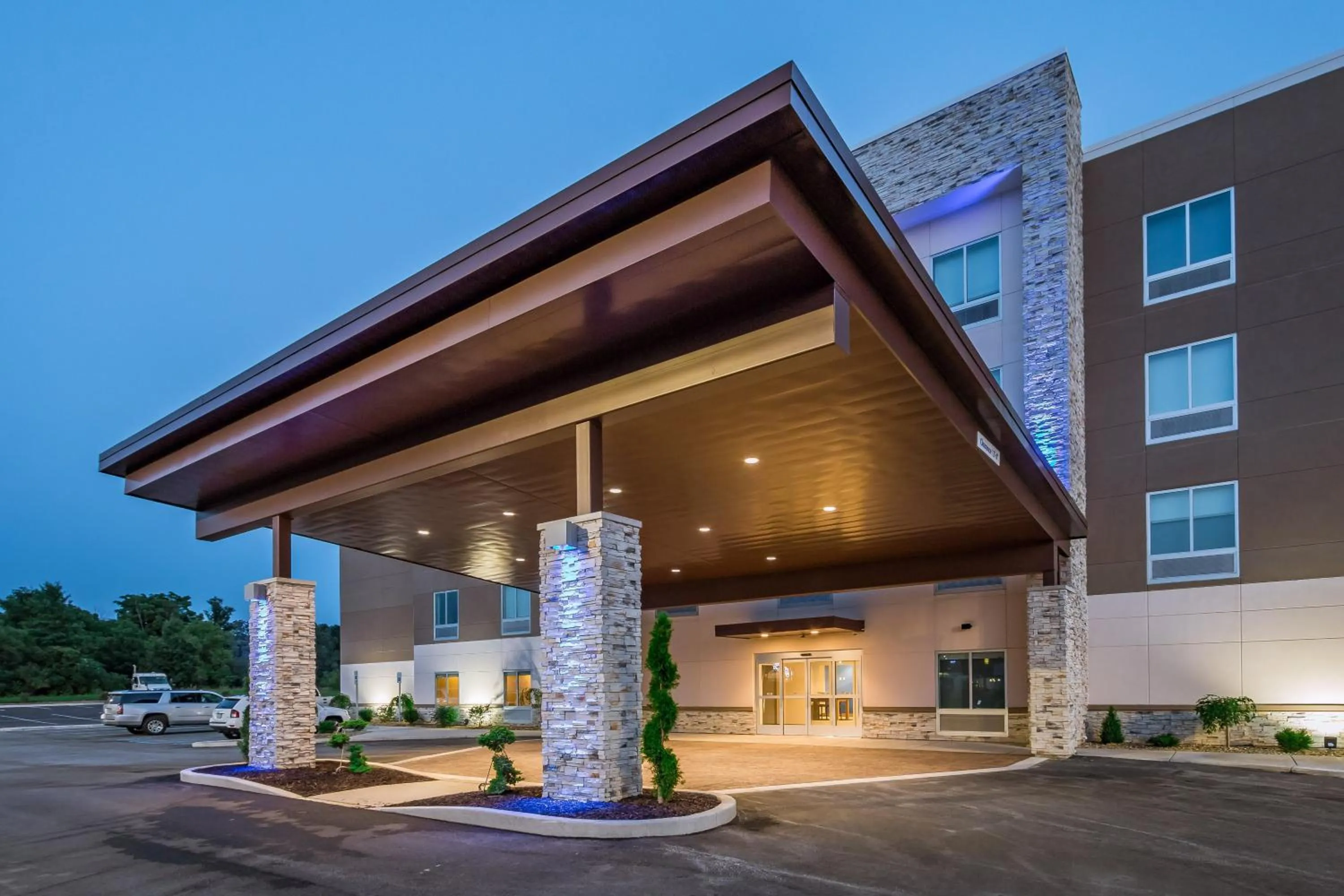 Property building in Holiday Inn Express & Suites- South Bend Casino by IHG