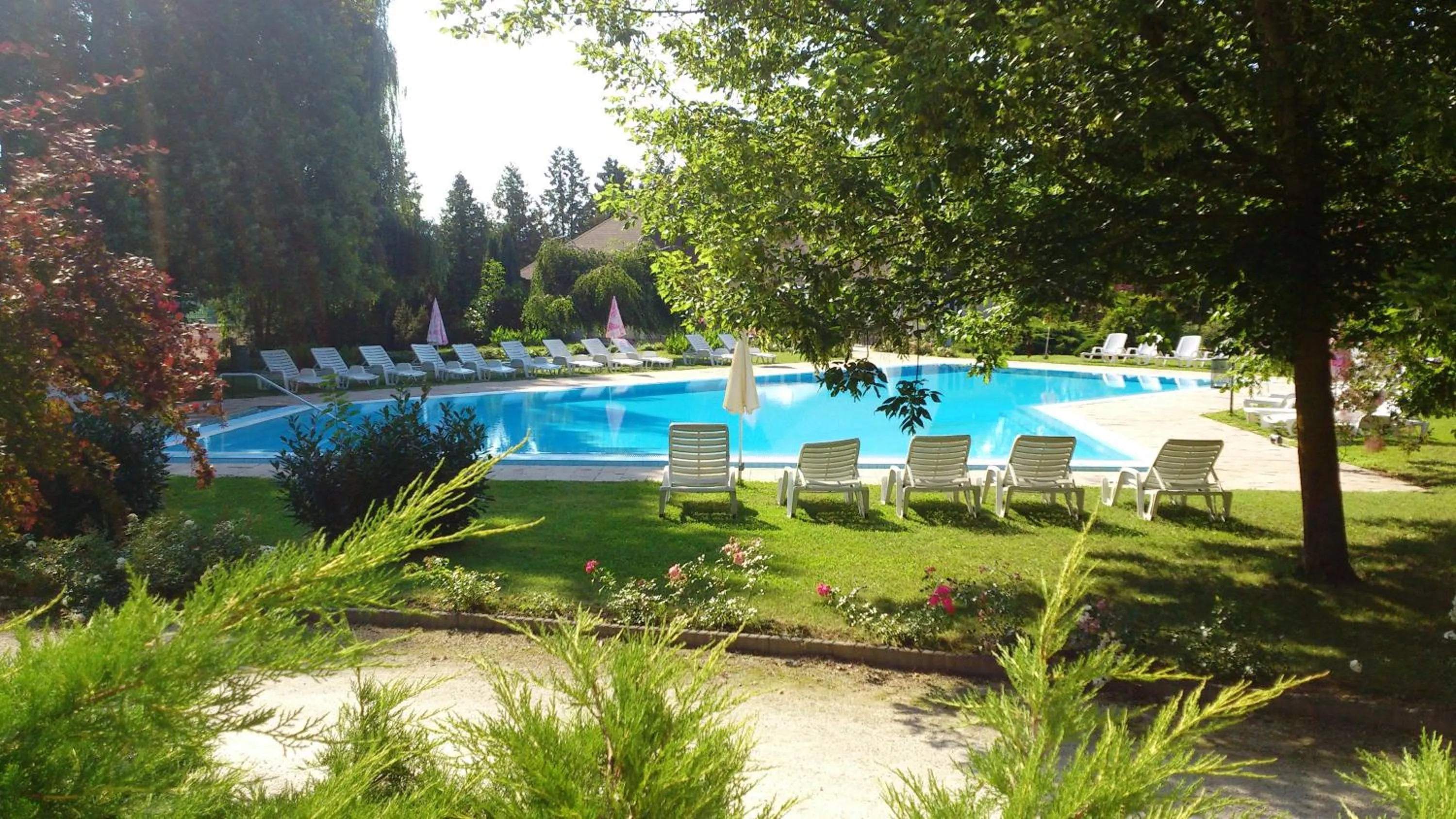 Swimming pool in Batthyány Kastélyszálló
