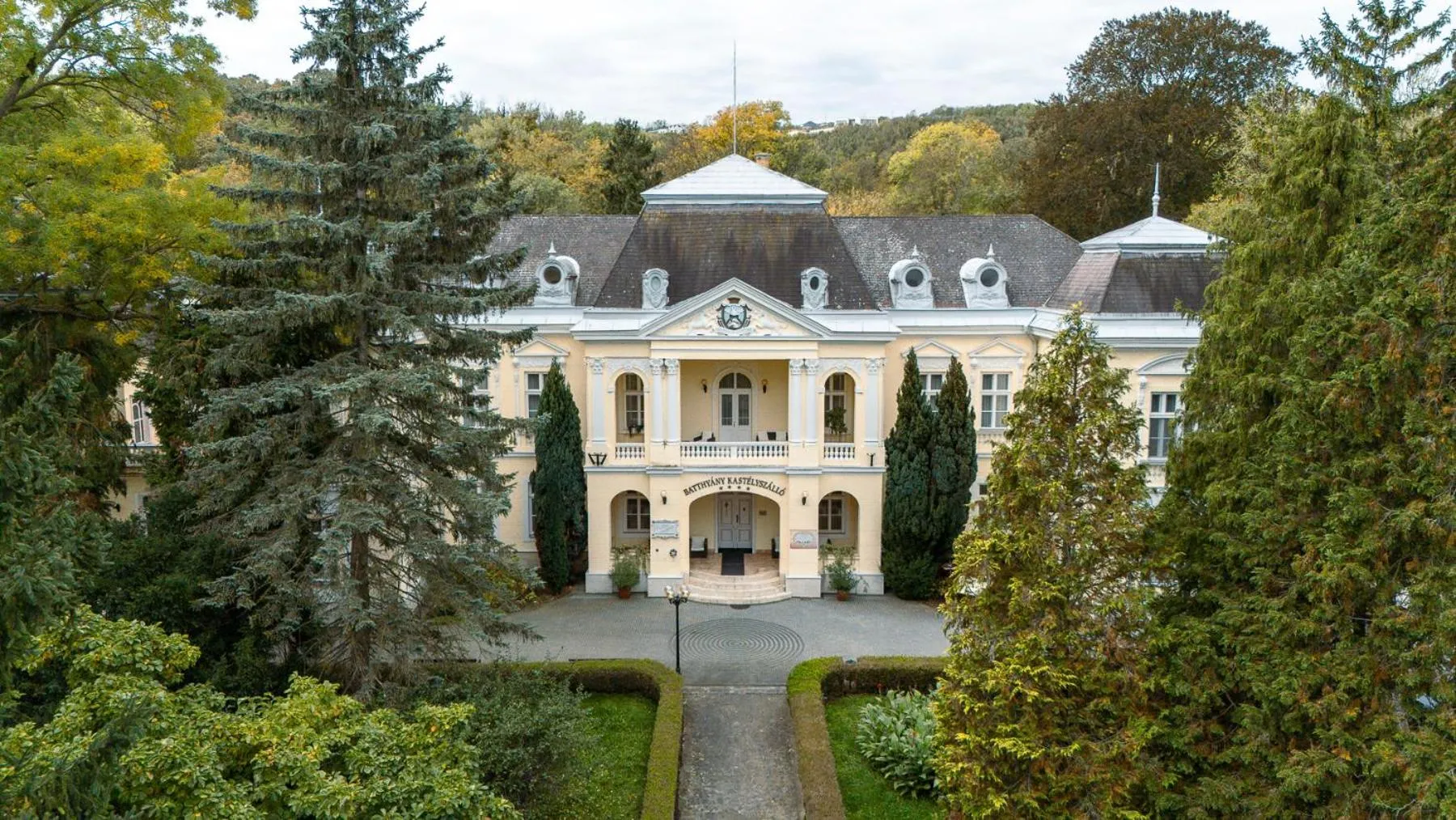 Property building in Batthyány Kastélyszálló