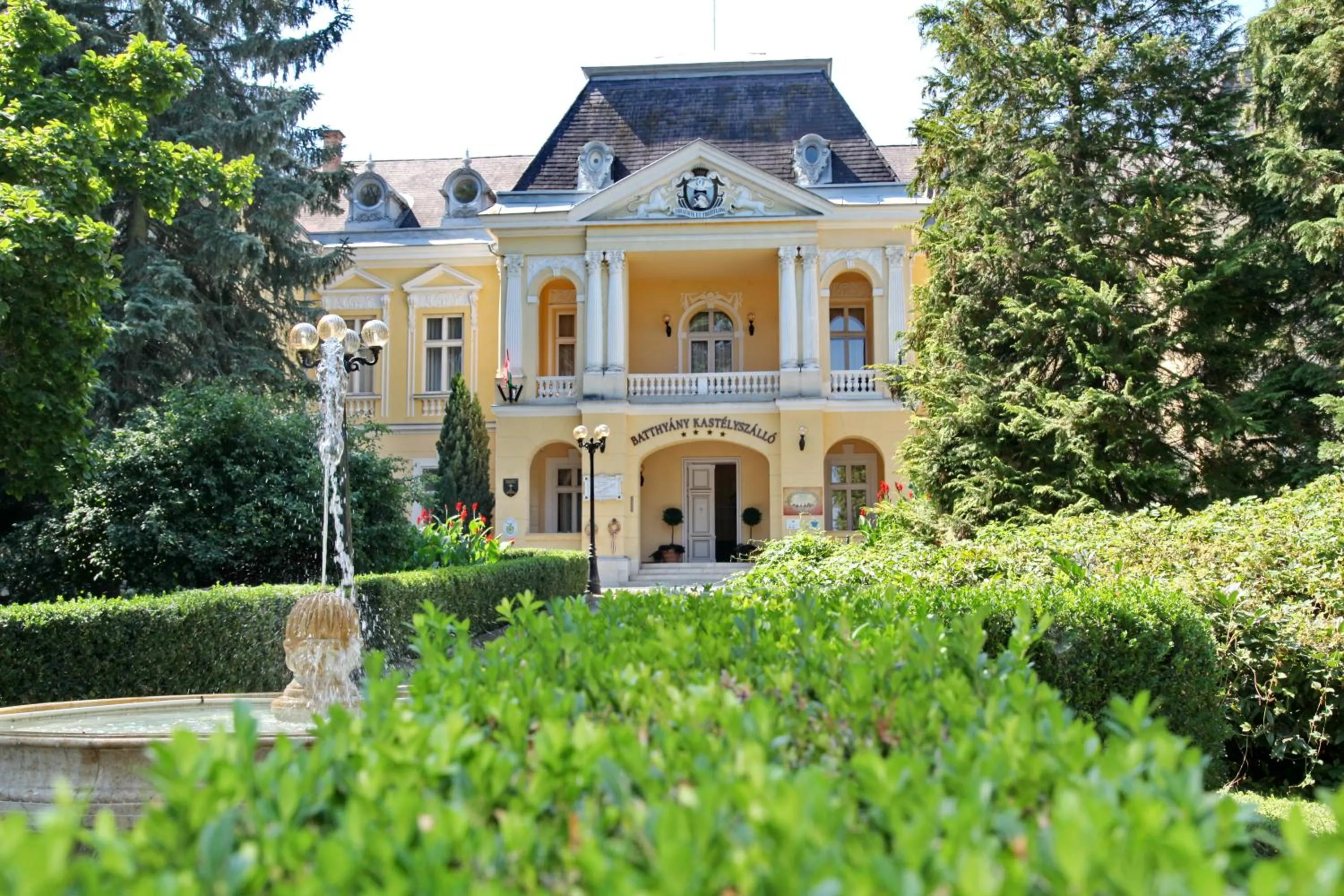 Property building in Batthyány Kastélyszálló