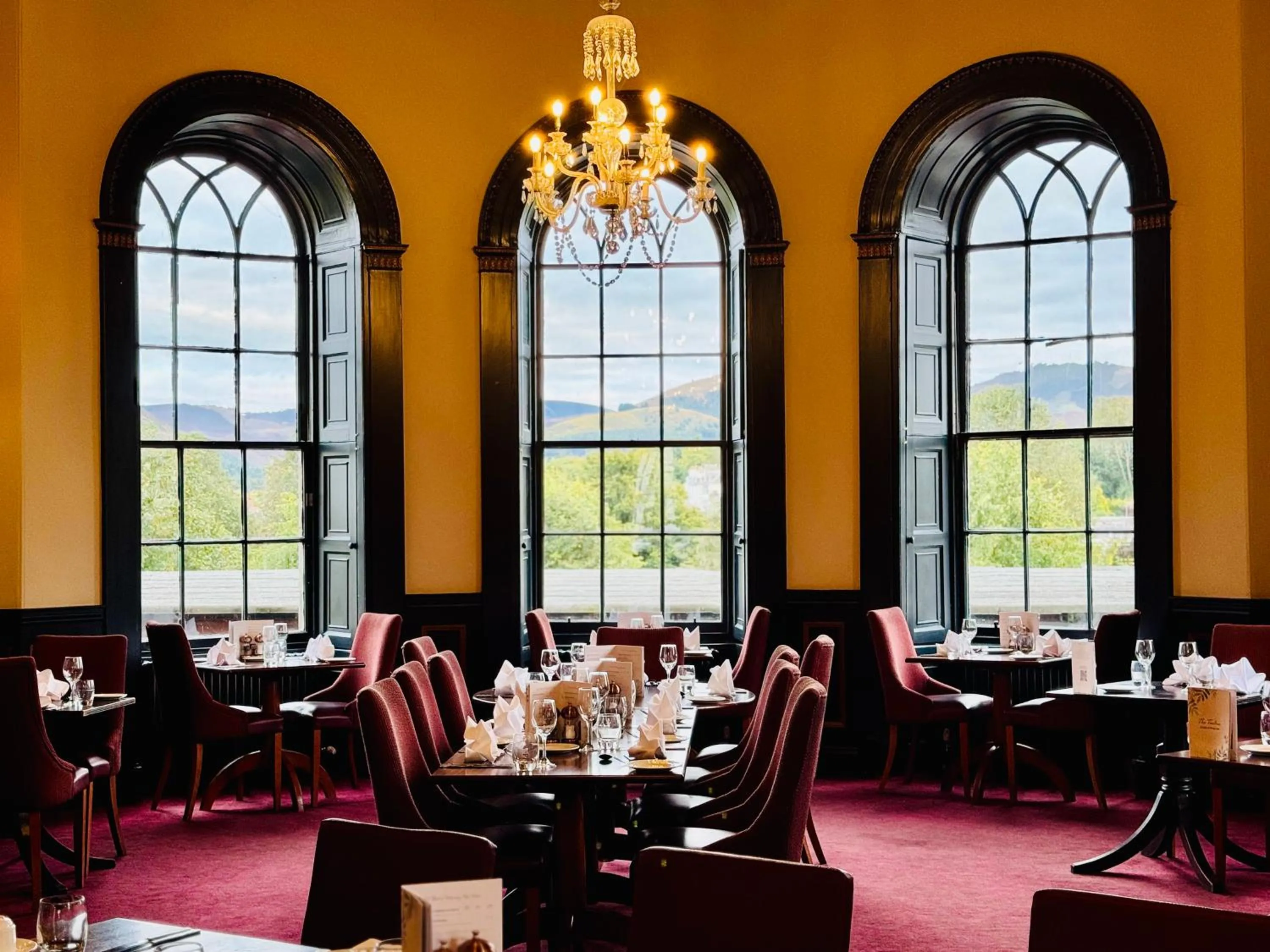 Restaurant/places to eat in The Tontine Hotel