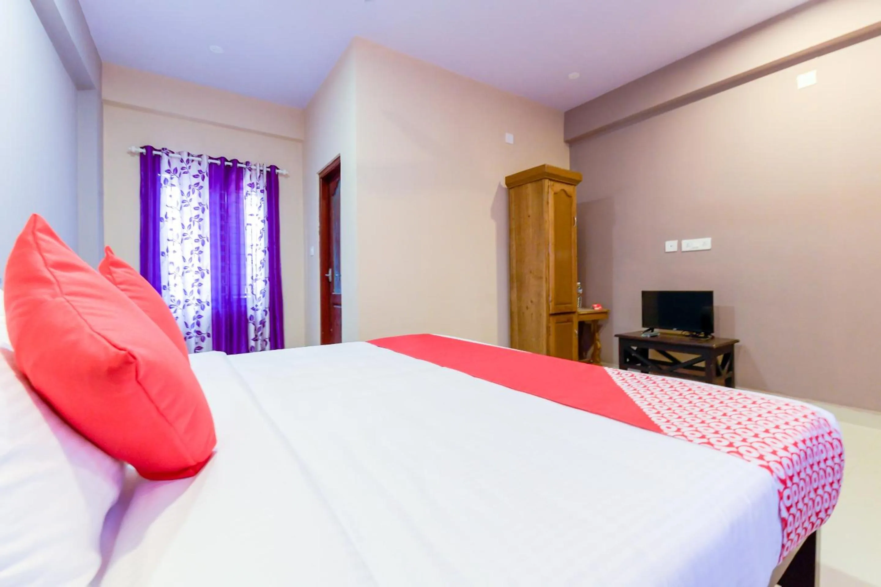 Bedroom, Bed in Hotel O Amare Highway Residency
